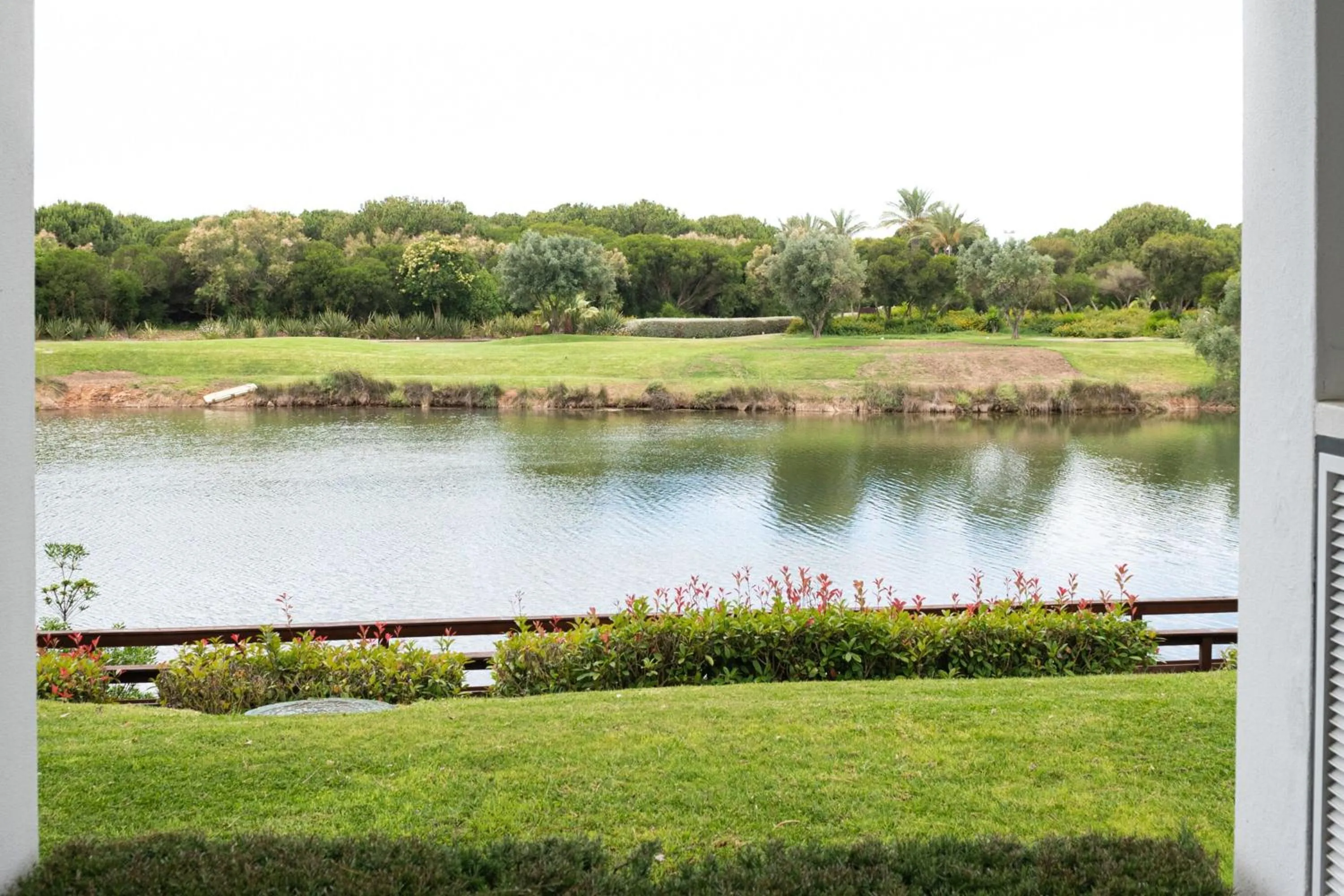 Photo of the whole room in Domes Lake Algarve, Autograph Collection