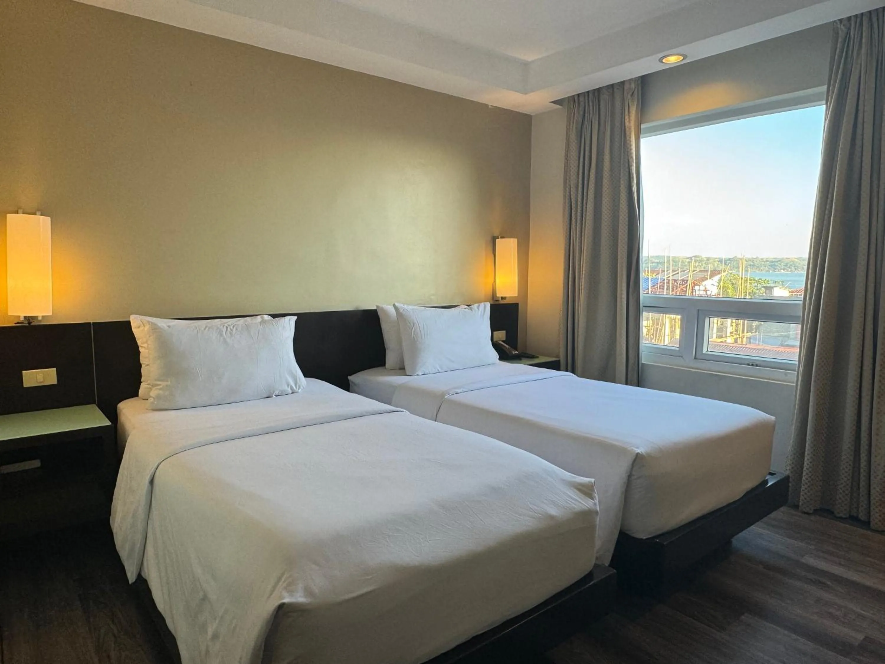 Bed in Circle Inn - Iloilo City Center