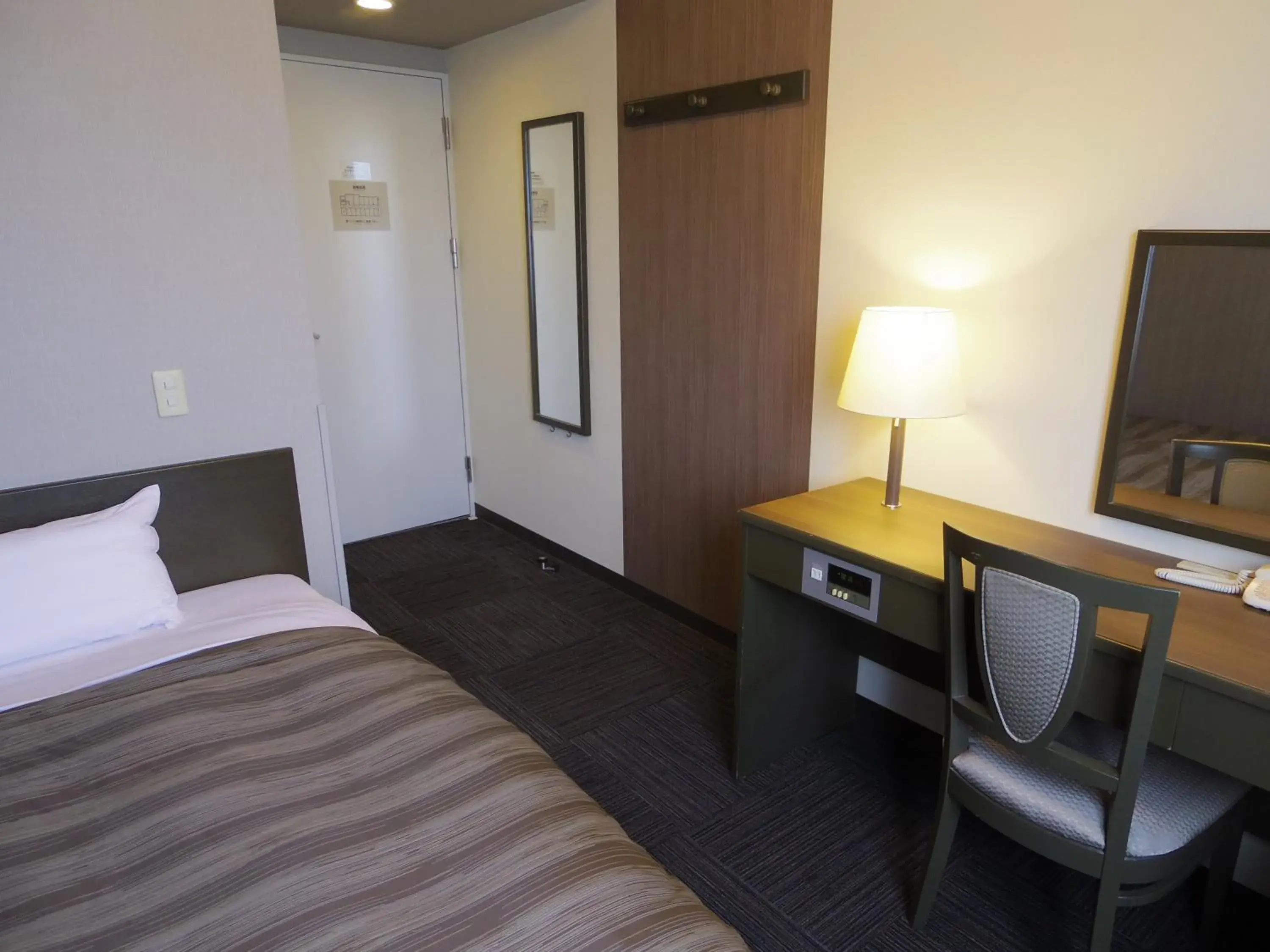 Single Room - single occupancy - Non-Smoking in Hotel Route-Inn Iida Single Room - single occupancy - Non-Smoking in Hotel Route-Inn Iida