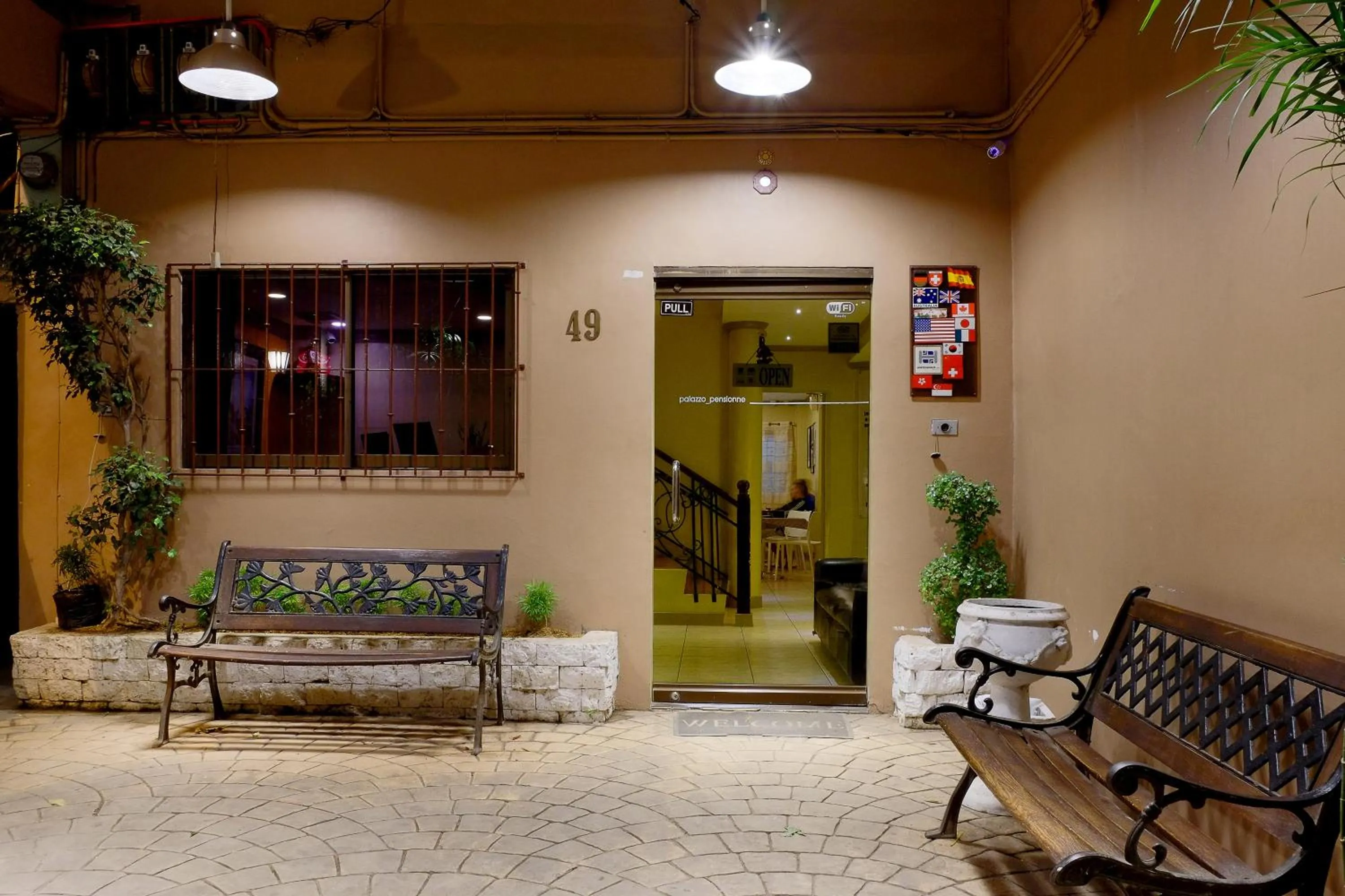 Property building in Palazzo Pensionne