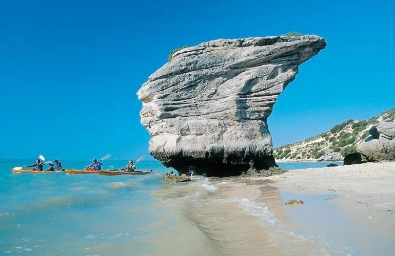 Canoeing in Tortoise Trail Lodge