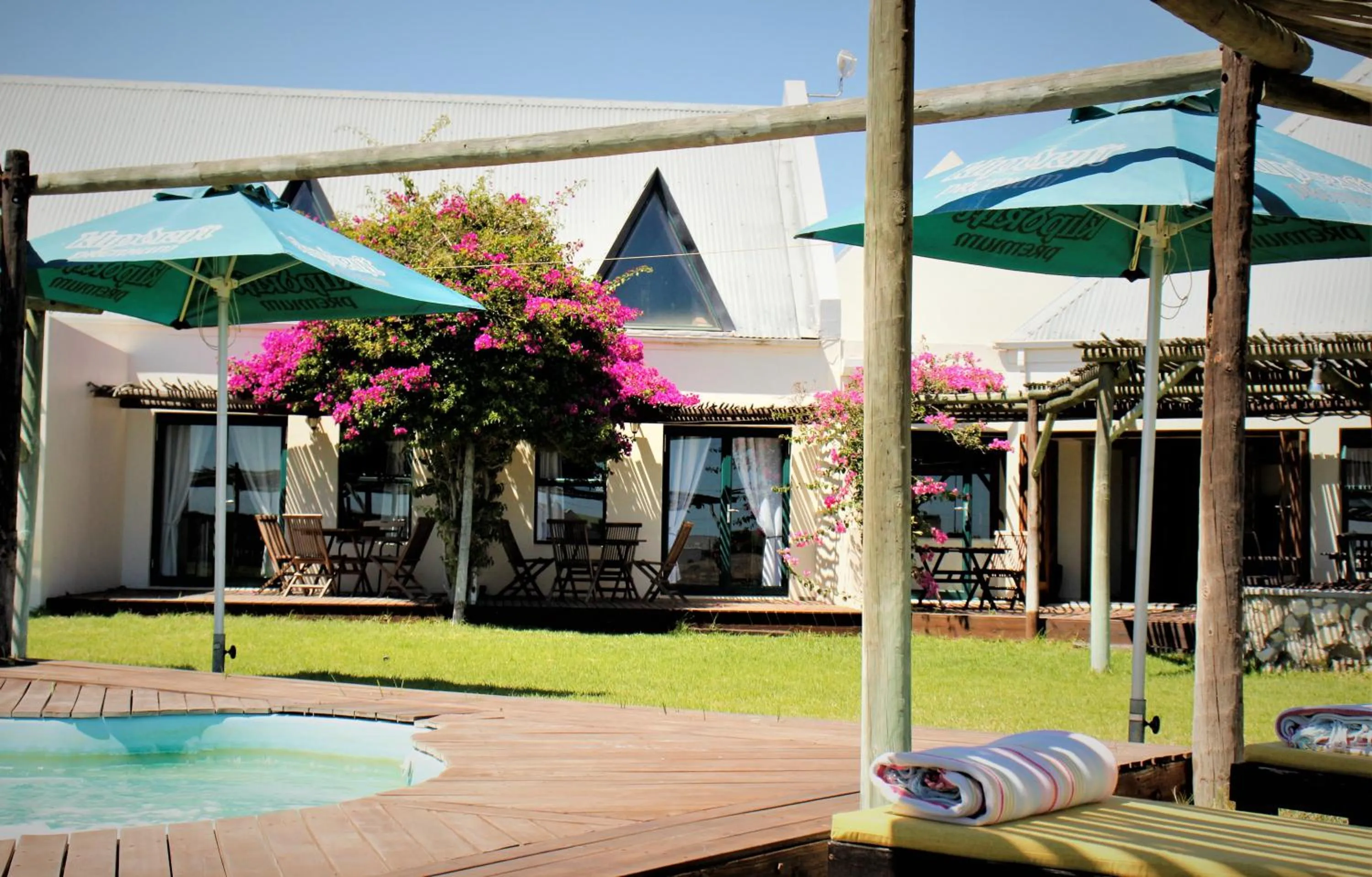 Pool view in Tortoise Trail Lodge