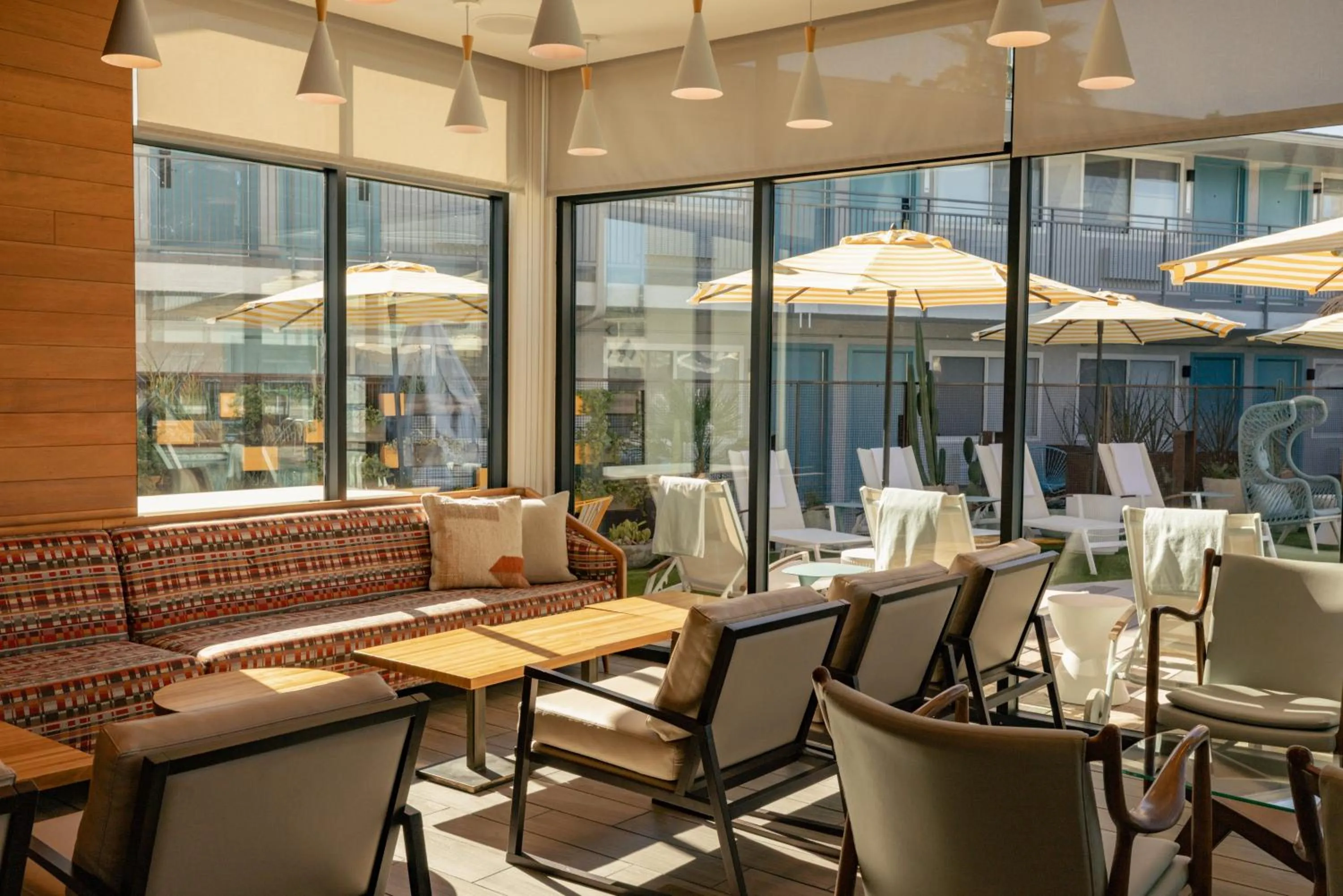 Restaurant/places to eat in voco The Tuxon by IHG