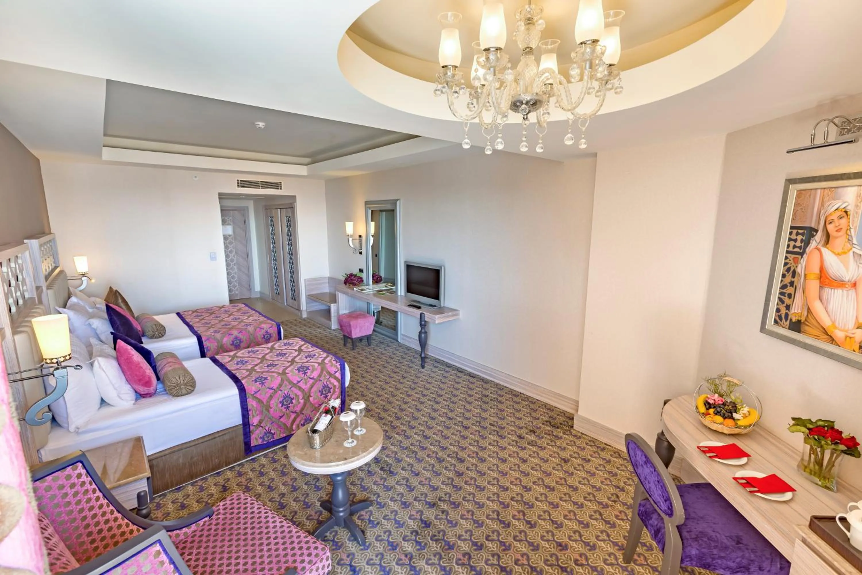 Bed in Royal Alhambra Palace