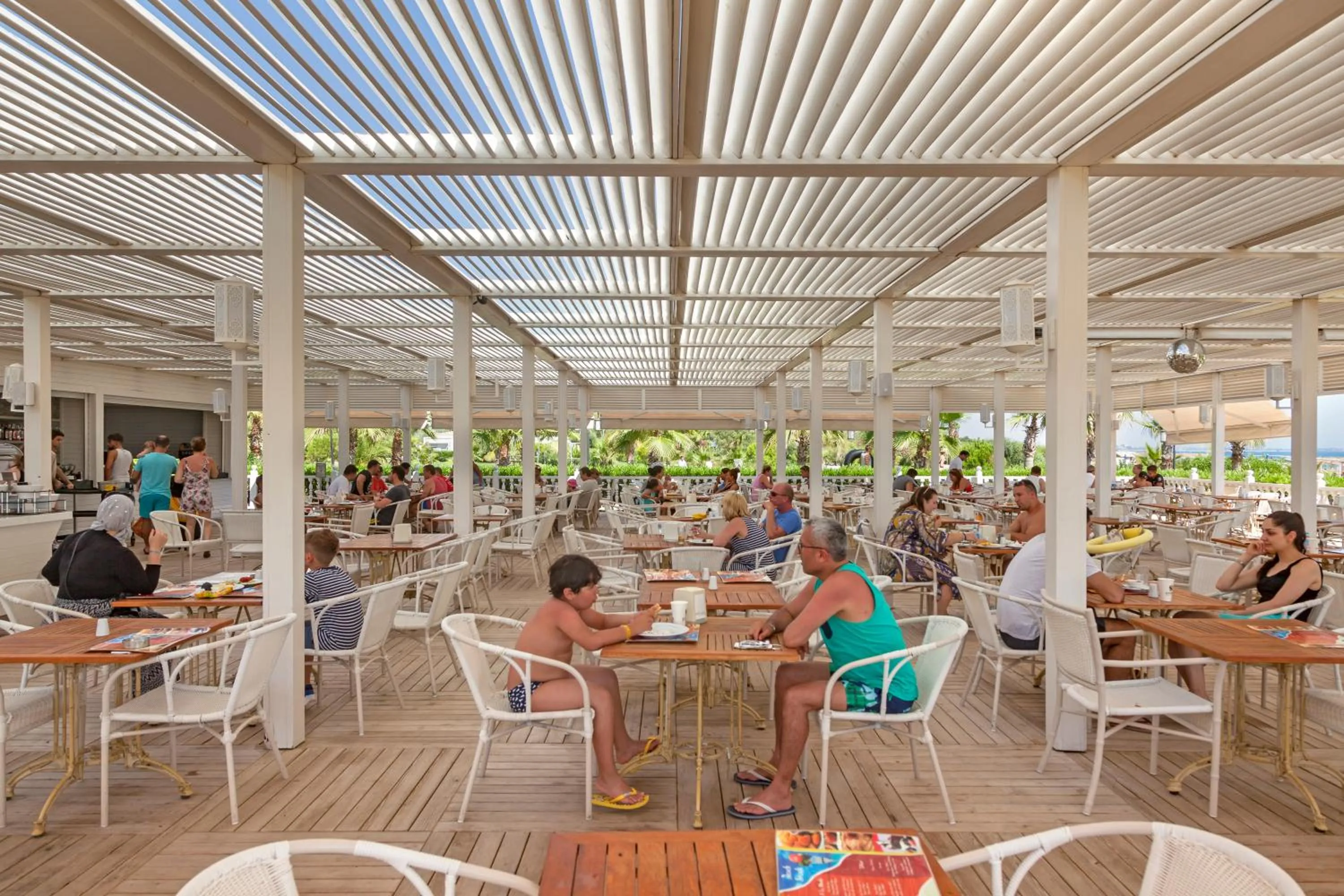 Meals in Royal Alhambra Palace