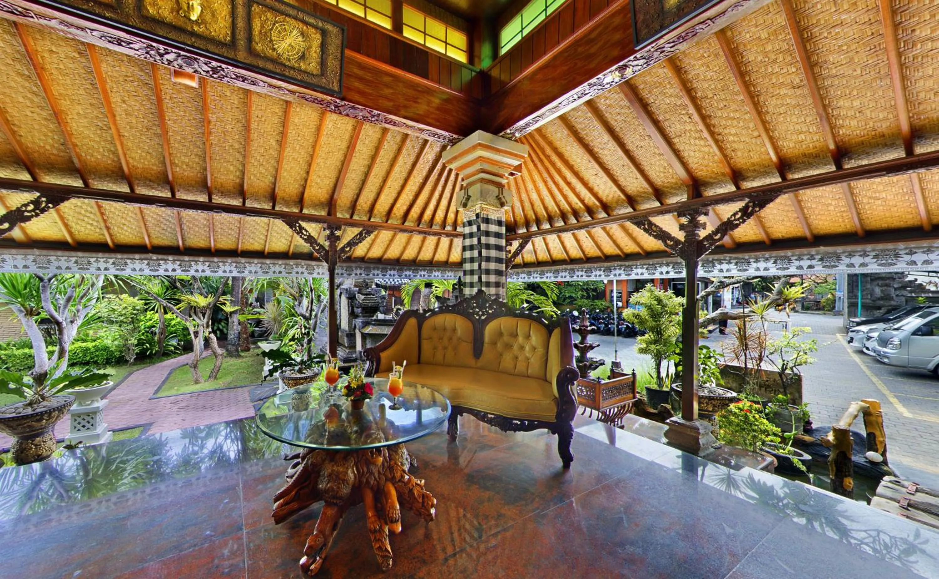 Lobby or reception in Satriya Cottages
