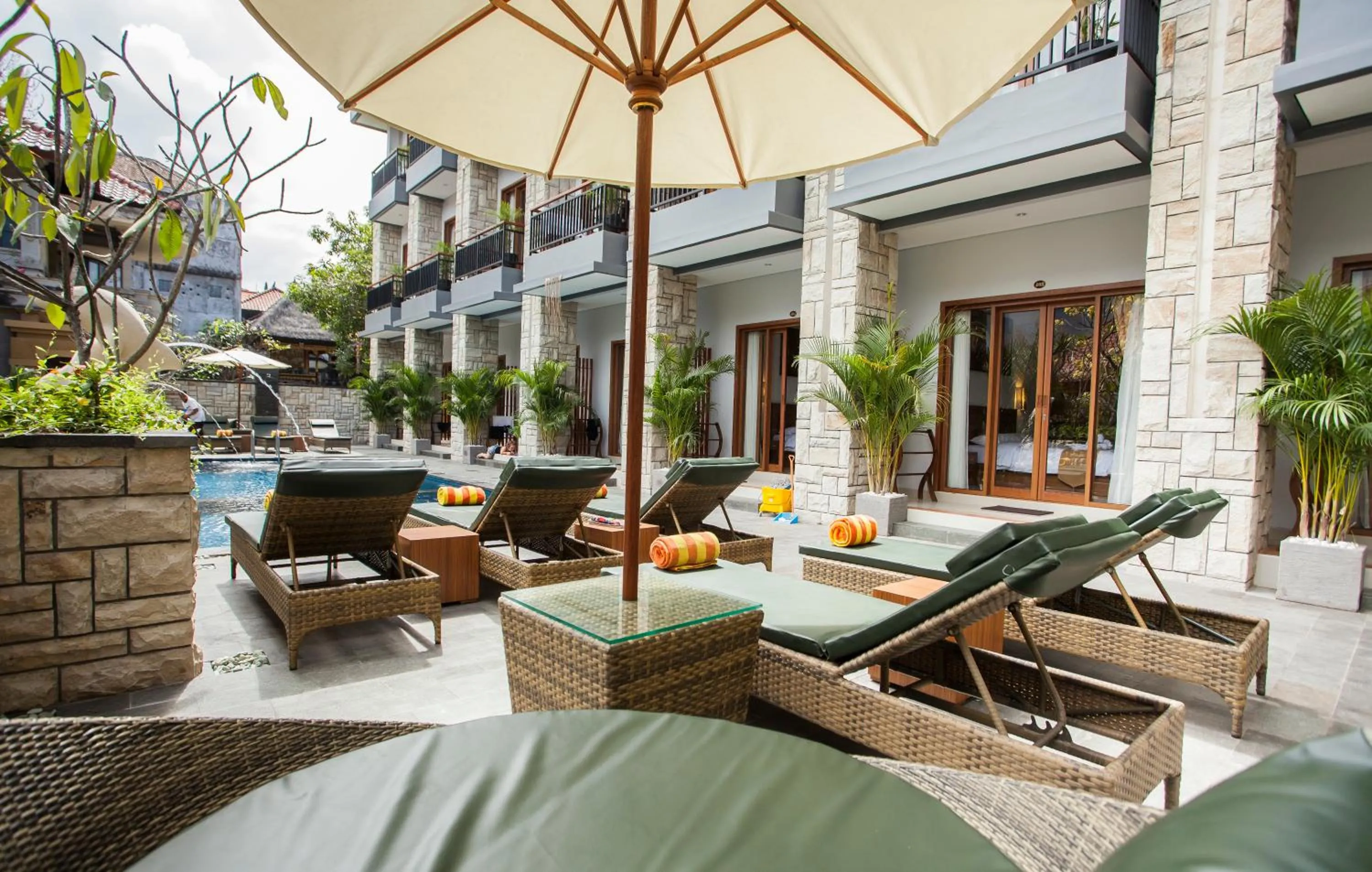 Swimming pool in Satriya Cottages