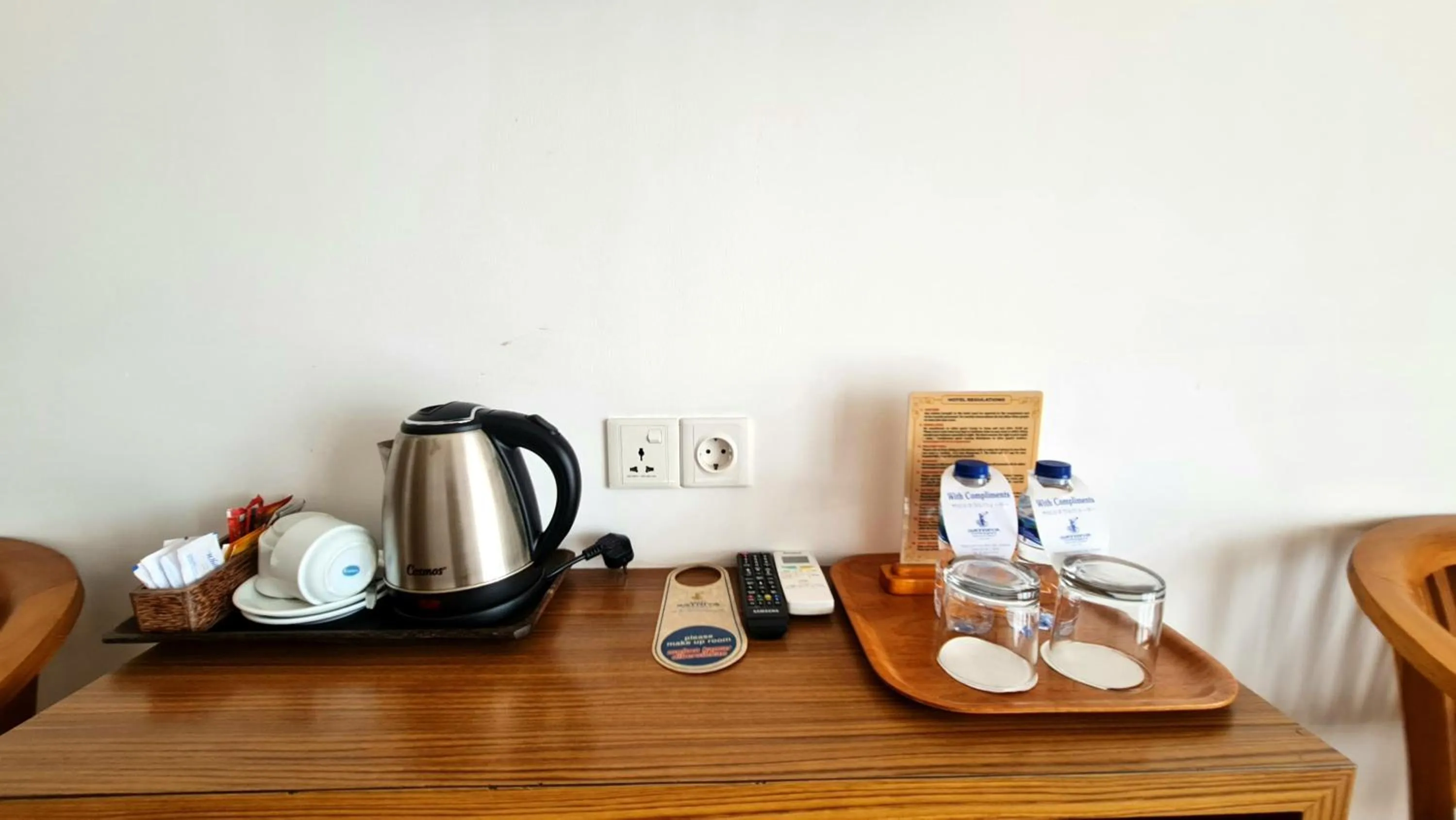 Coffee/tea facilities in Satriya Cottages