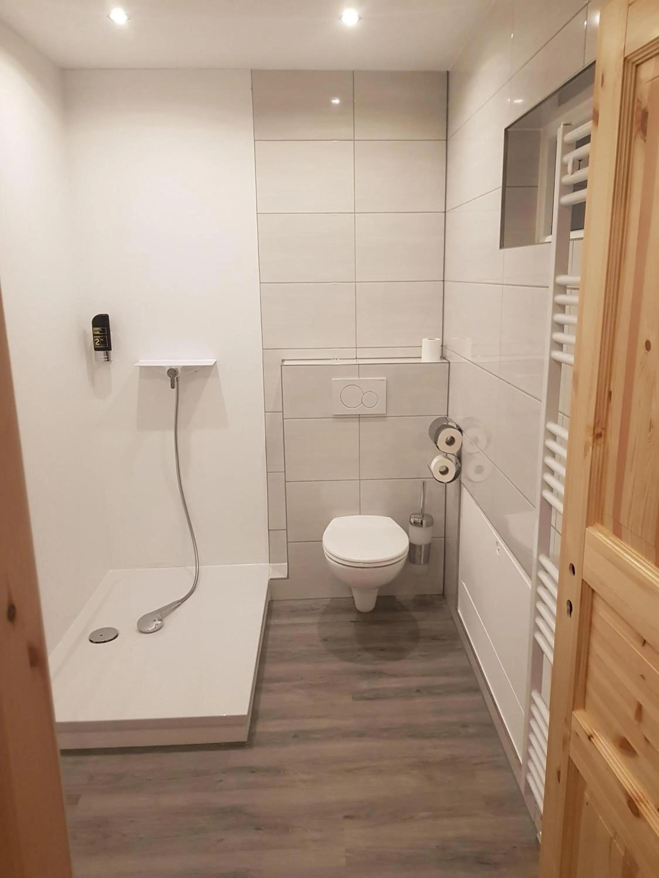 Bathroom in Naturhotel Holzwurm