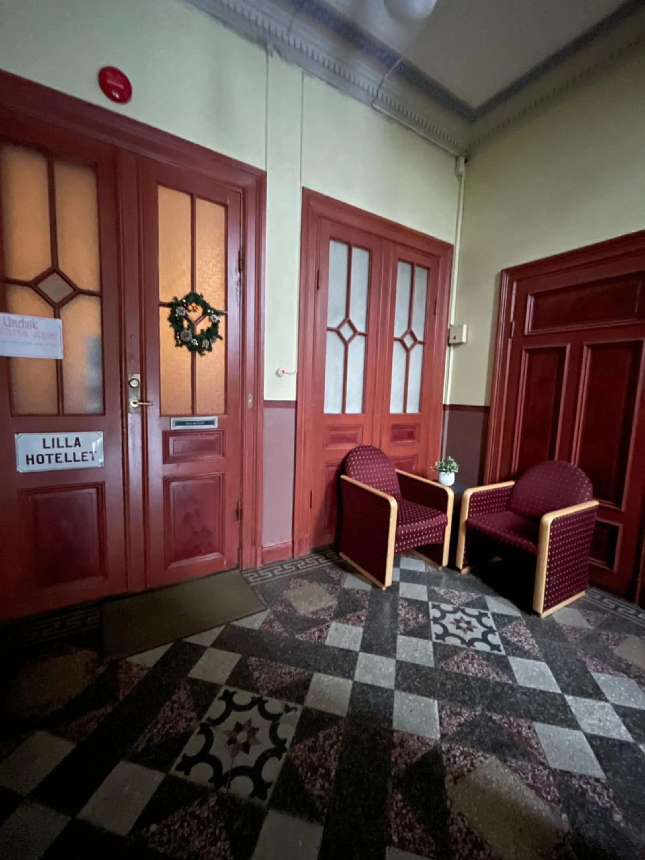 Property building in Lilla Hotellet