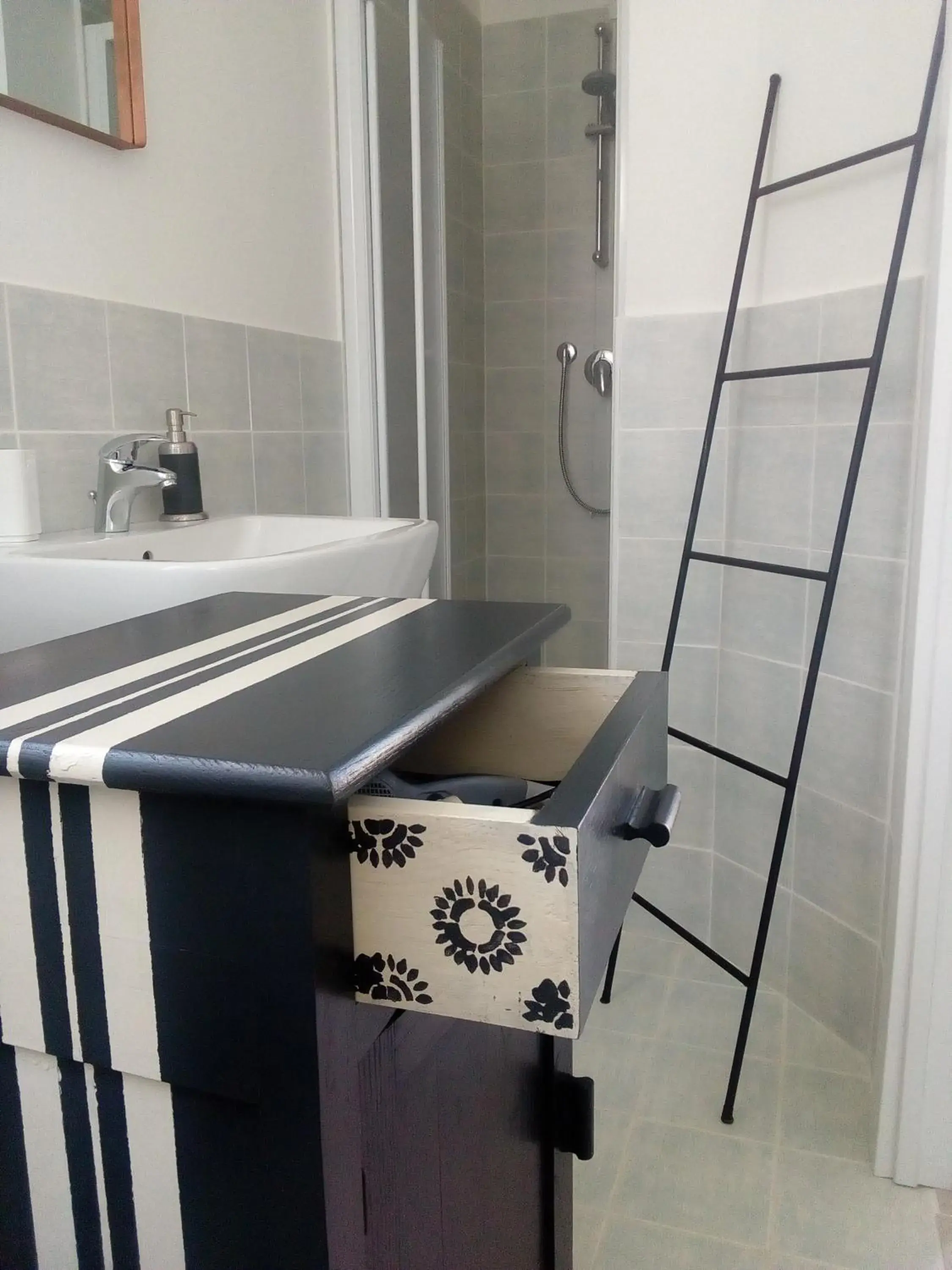 Double Room with Balcony and Sea View - single occupancy in Verde Mare Double Room with Balcony and Sea View - single occupancy in Verde Mare