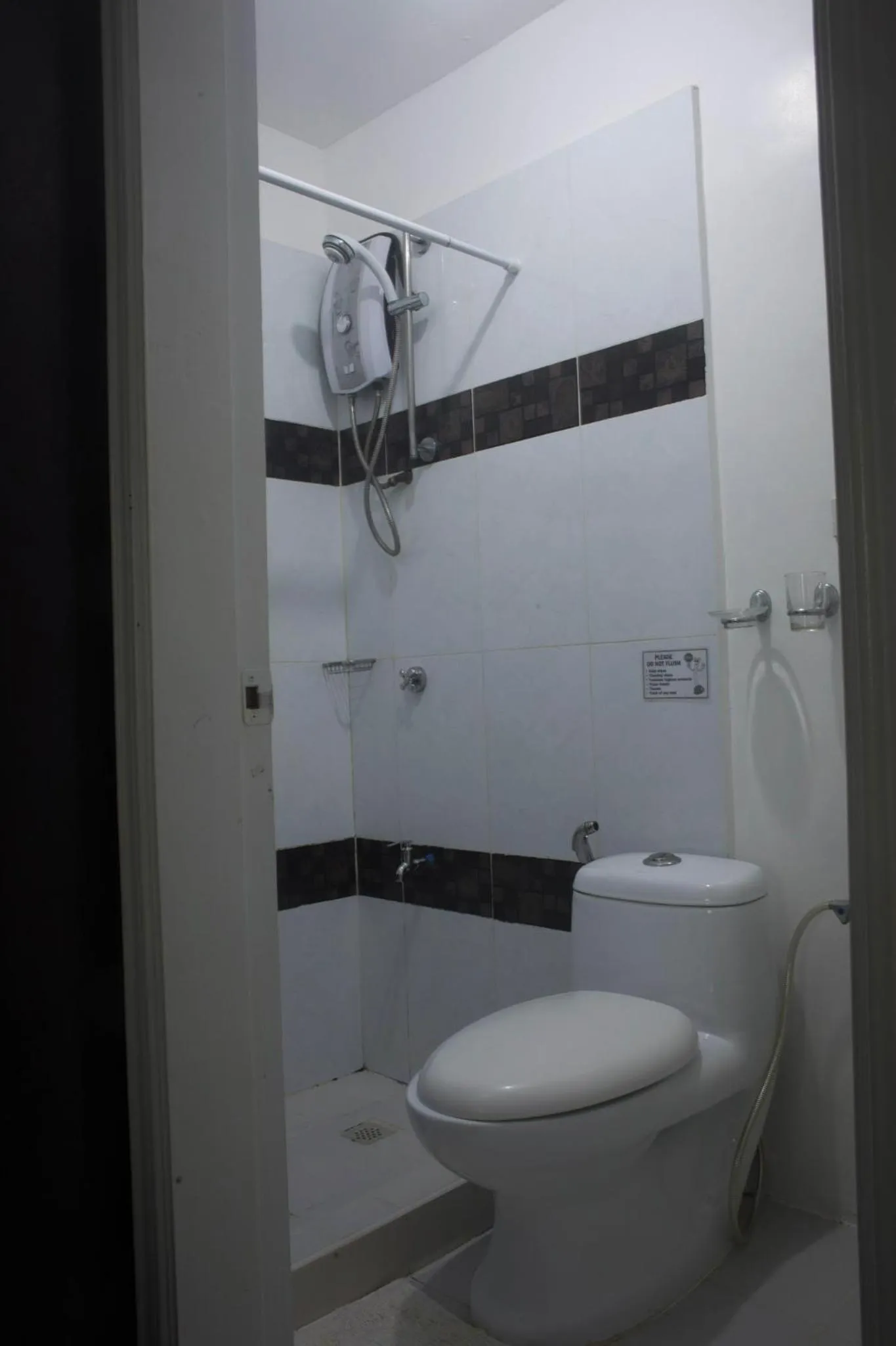 Shower in Isla Gecko Resort