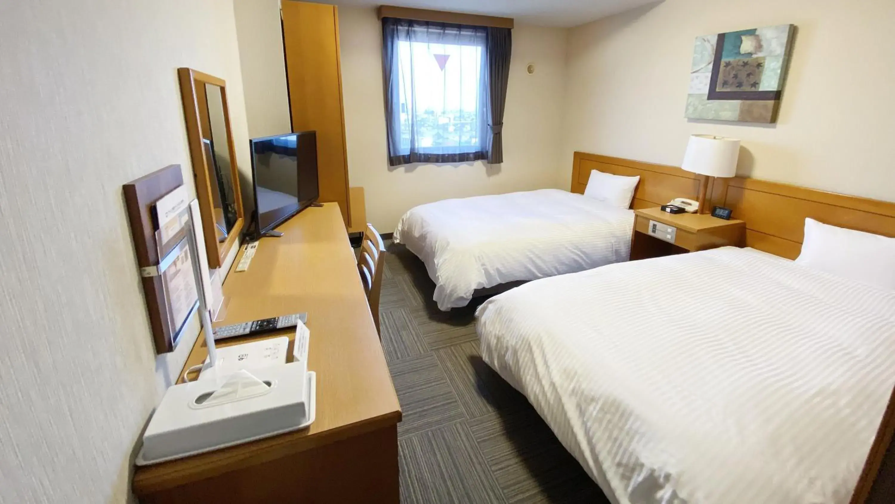 Photo of the whole room, Bed in Hotel Route-Inn Yokkaichi Photo of the whole room, Bed in Hotel Route-Inn Yokkaichi
