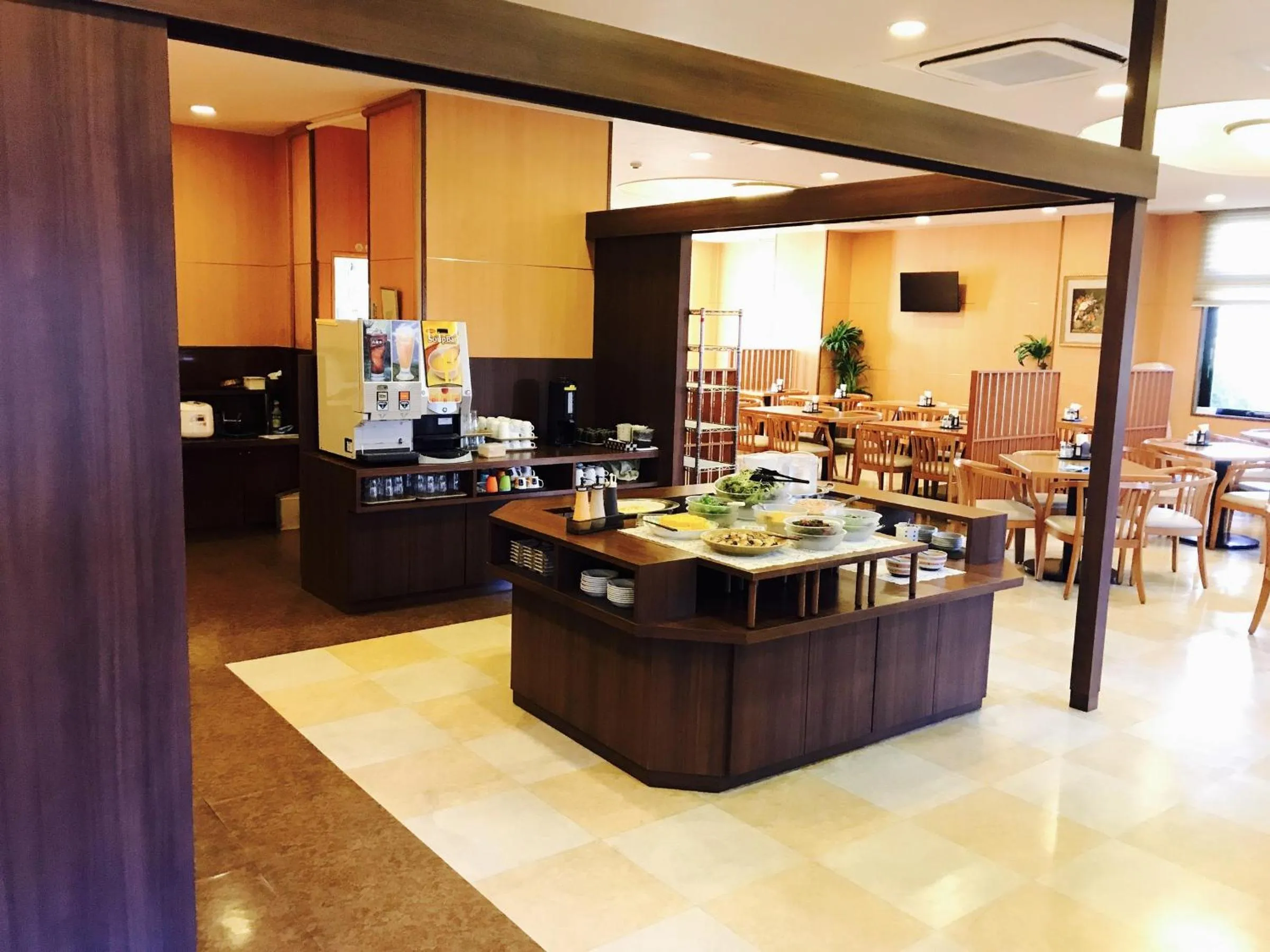 Restaurant/places to eat in Hotel Route-Inn Suzuka