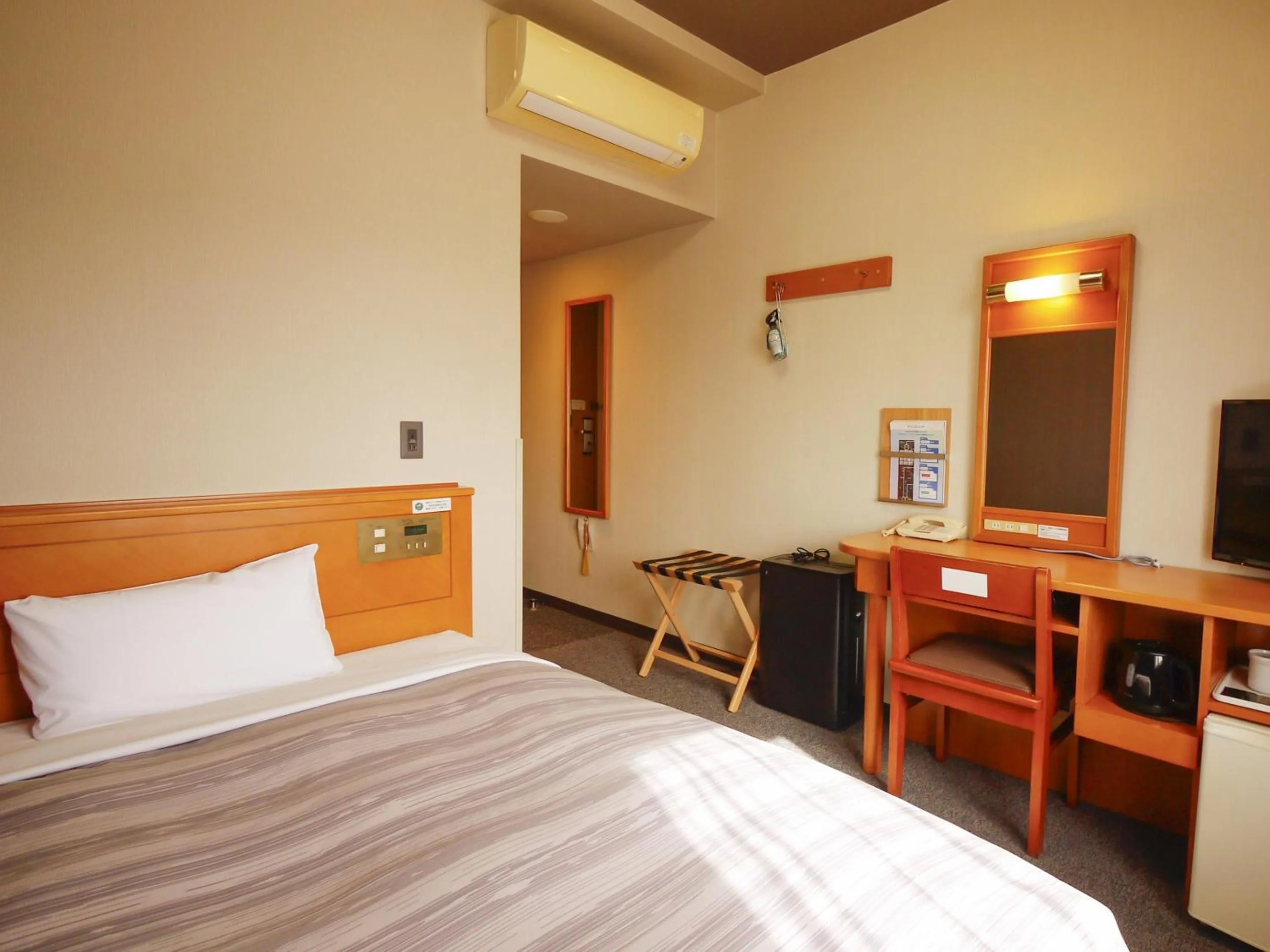 Single Room - single occupancy - Non-Smoking in Hotel Route-Inn Hamanako