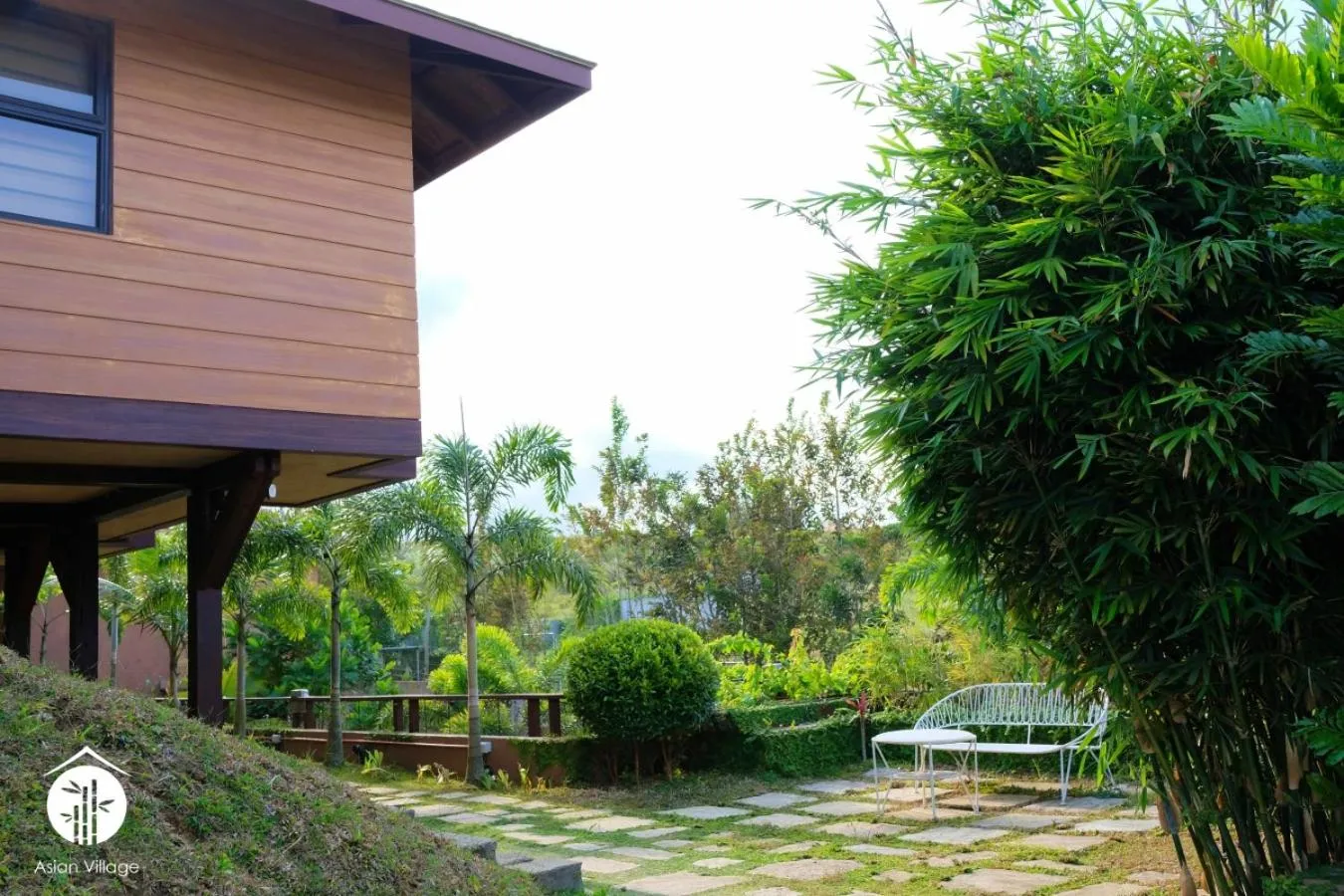 Property building in Asian Village Tagaytay