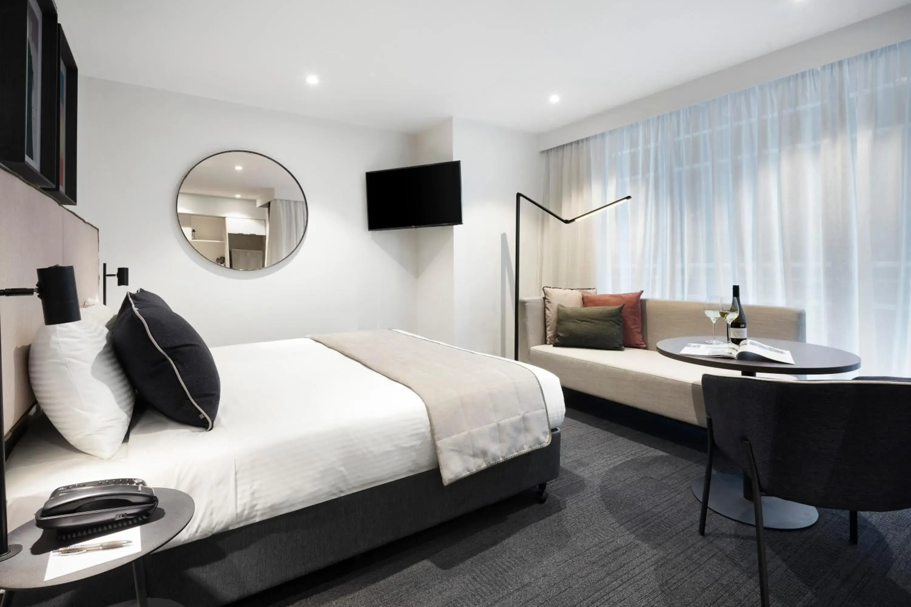 Facility for disabled guests, Bed in Quest St Kilda Road Facility for disabled guests, Bed in Quest St Kilda Road