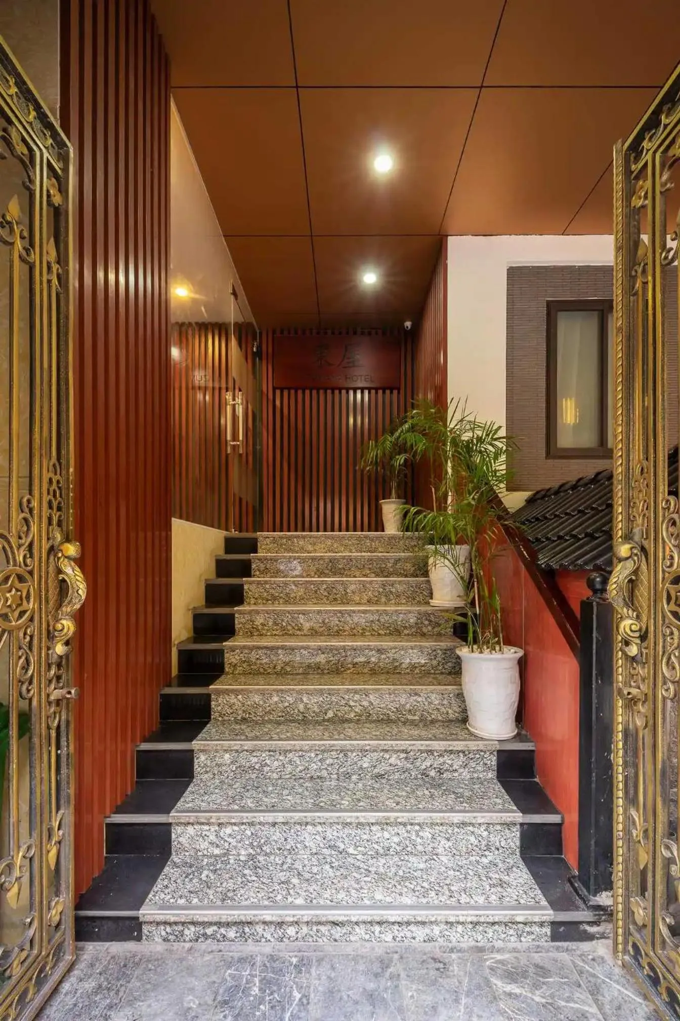 Hotel Azumaya Linh Lang