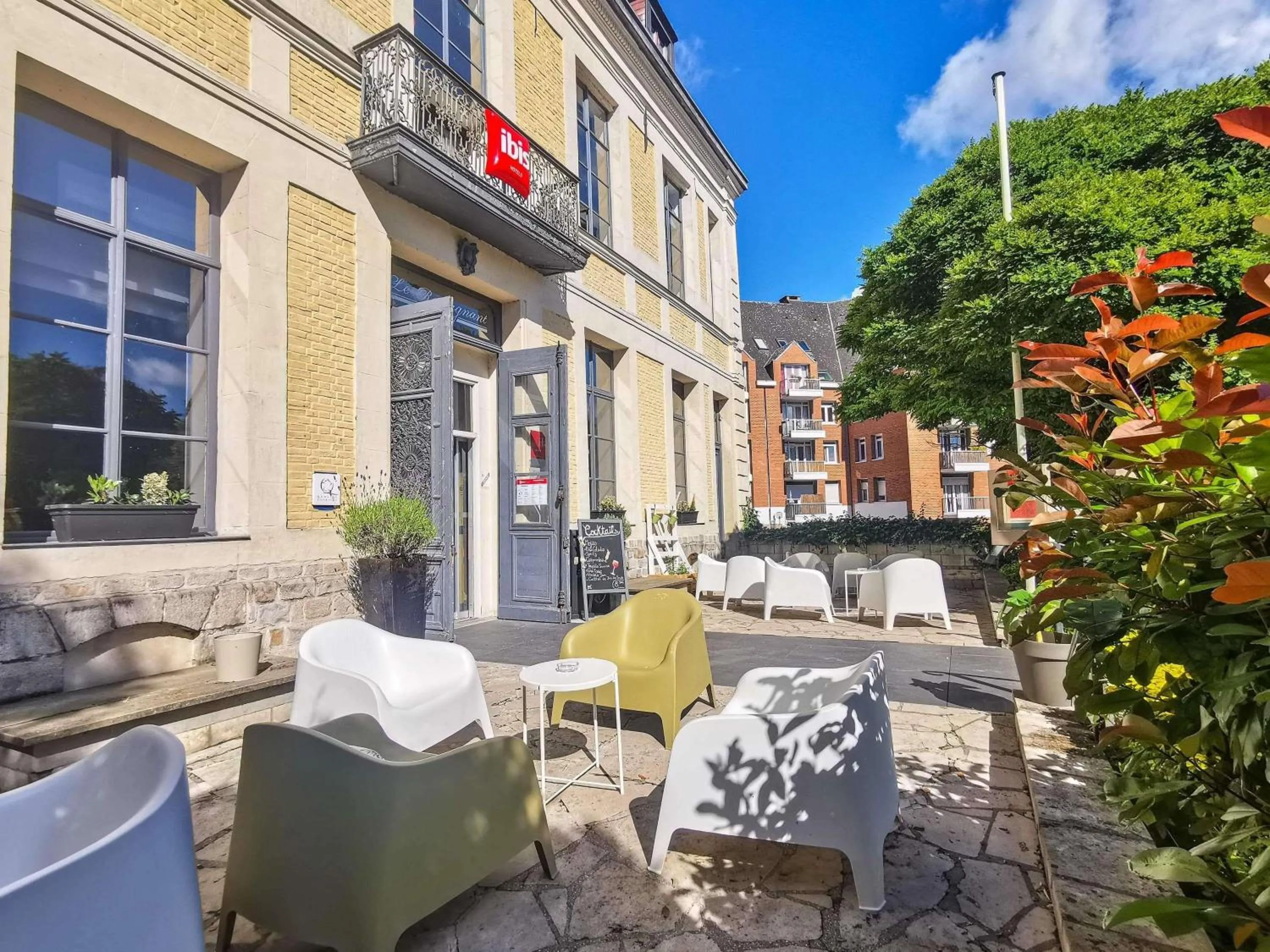 Property building in ibis Douai Centre