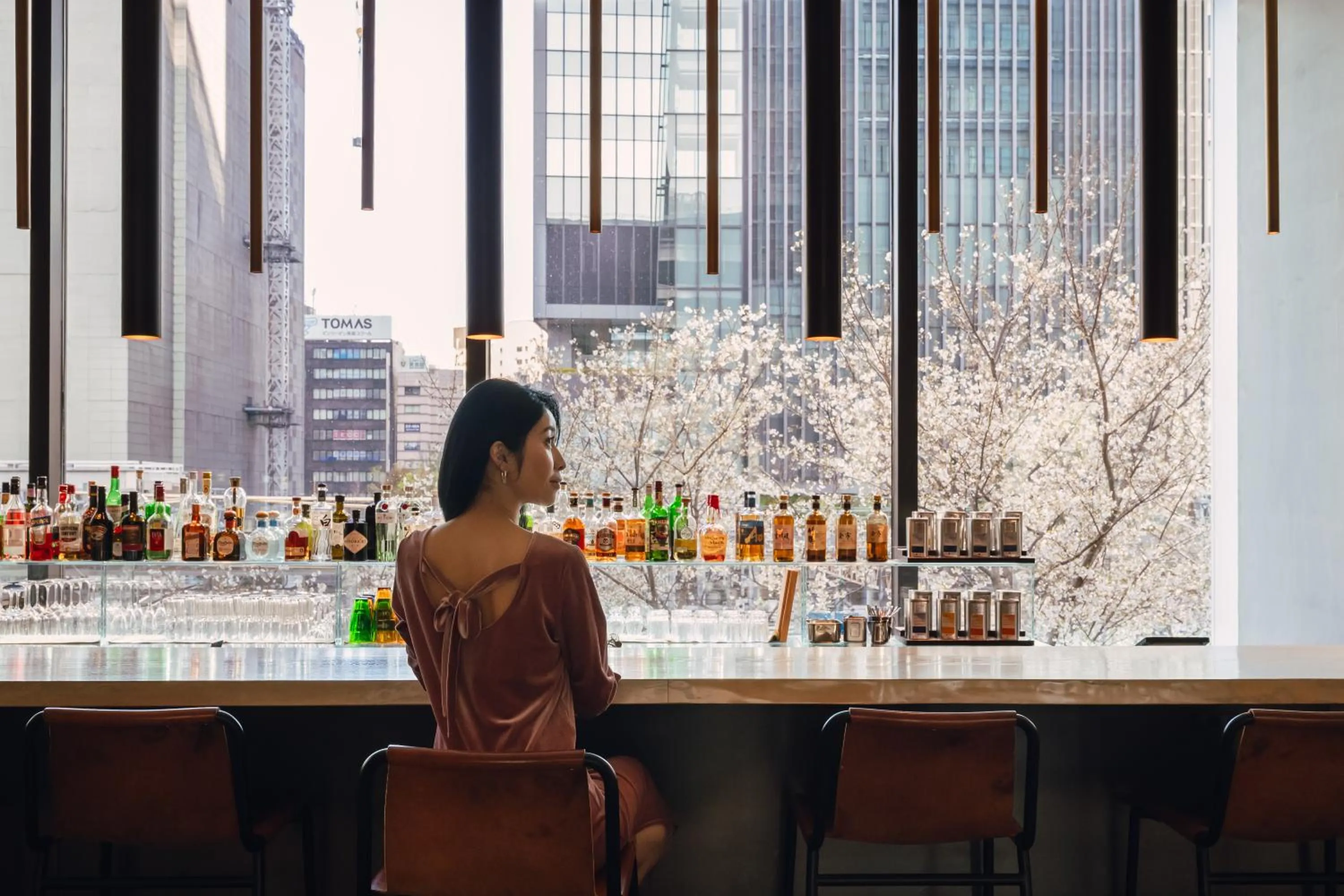 Lounge or bar in Pullman Tokyo Tamachi