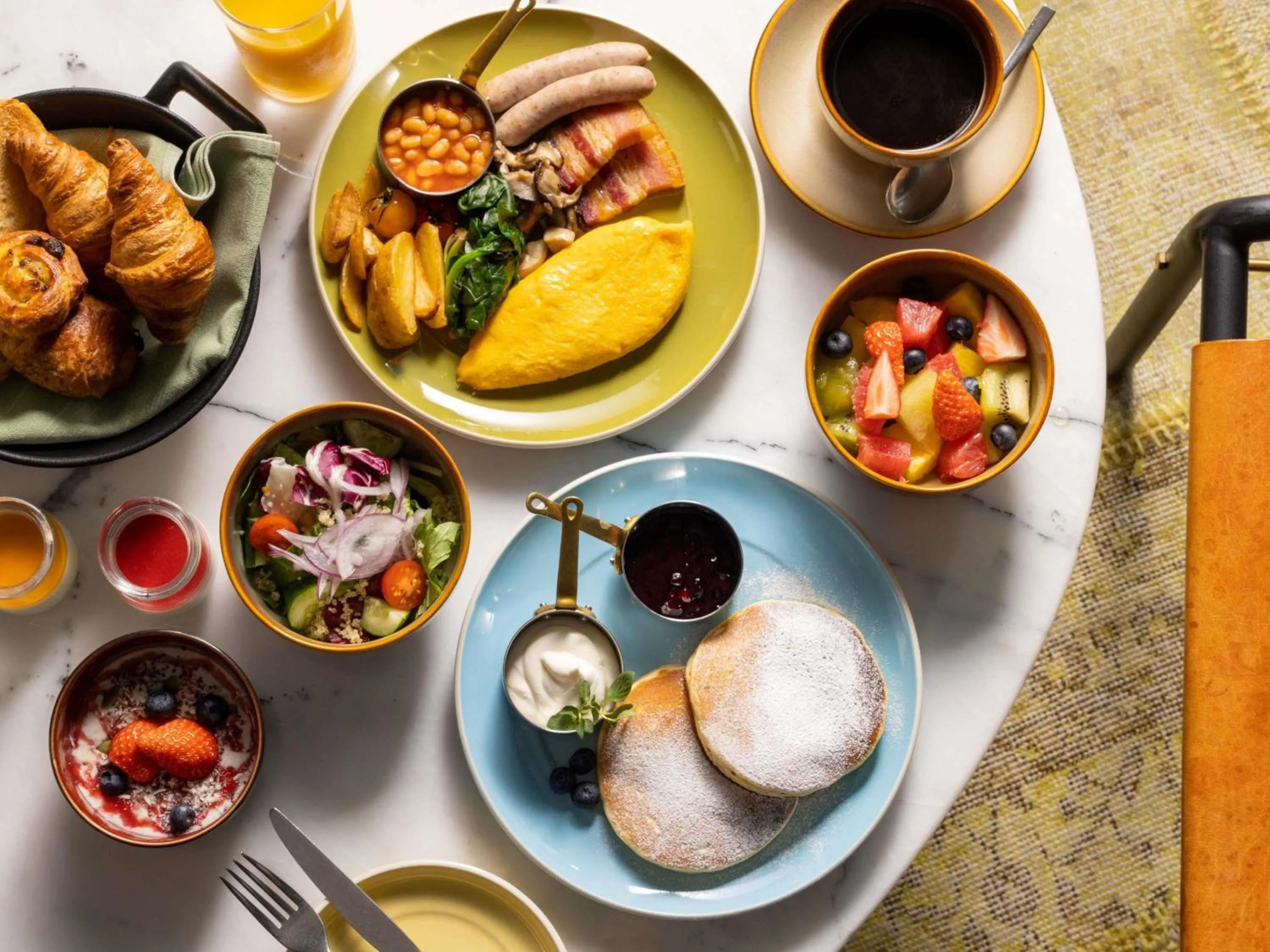 Restaurant/places to eat in Pullman Tokyo Tamachi