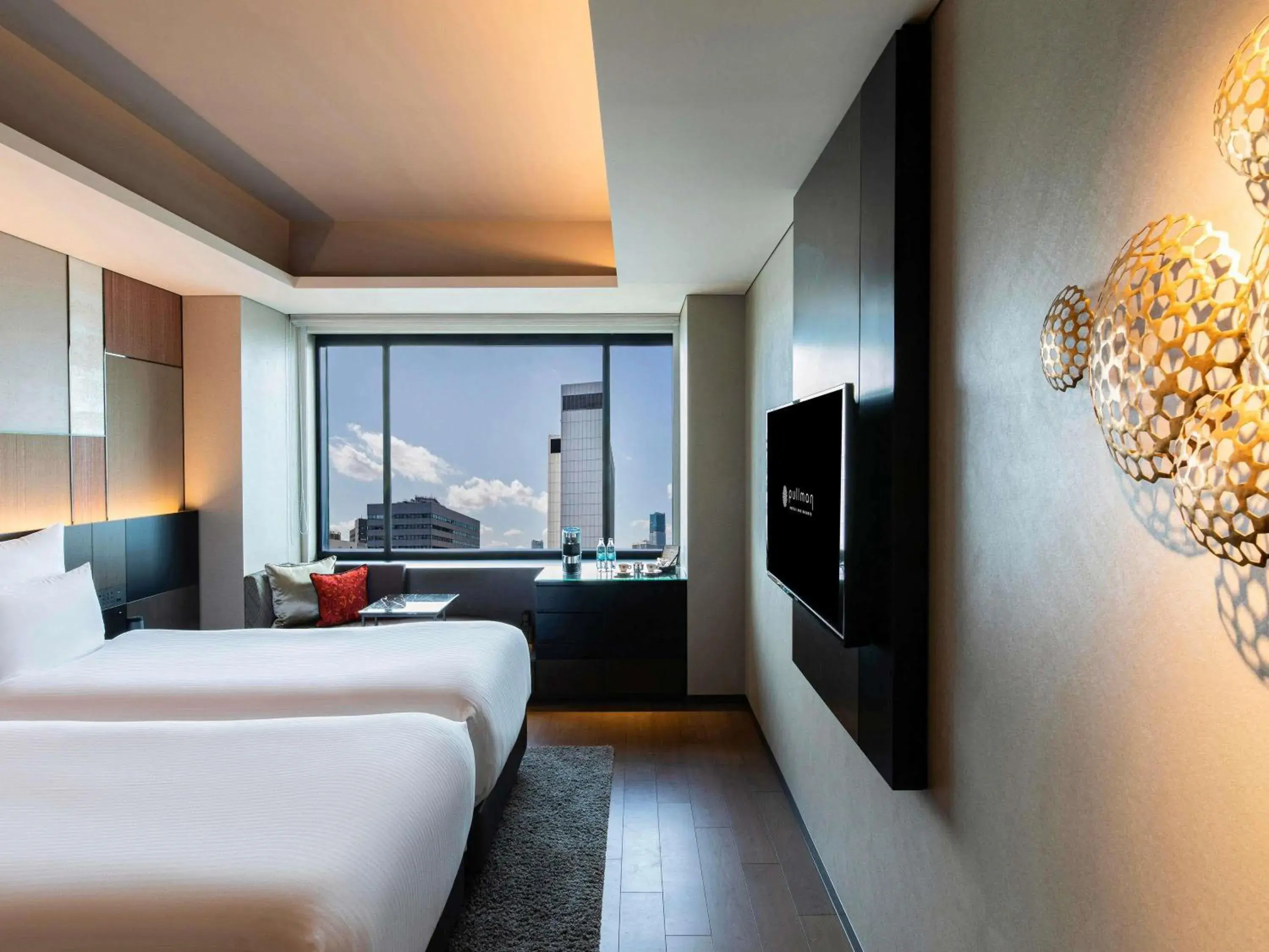 Deluxe Executive Twin Room with Lounge Access in Pullman Tokyo Tamachi Deluxe Executive Twin Room with Lounge Access in Pullman Tokyo Tamachi