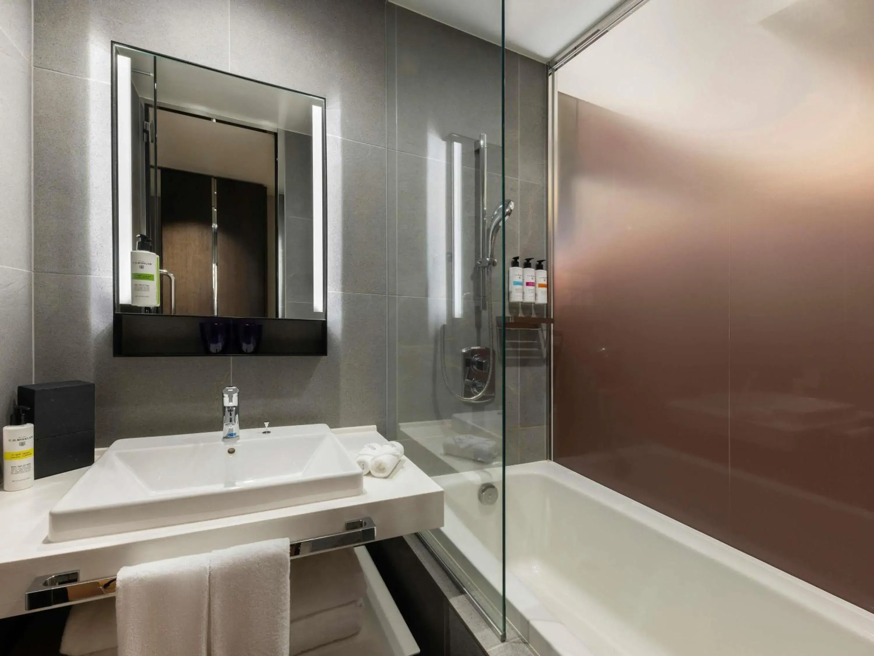 Bedroom in Pullman Tokyo Tamachi Bedroom in Pullman Tokyo Tamachi