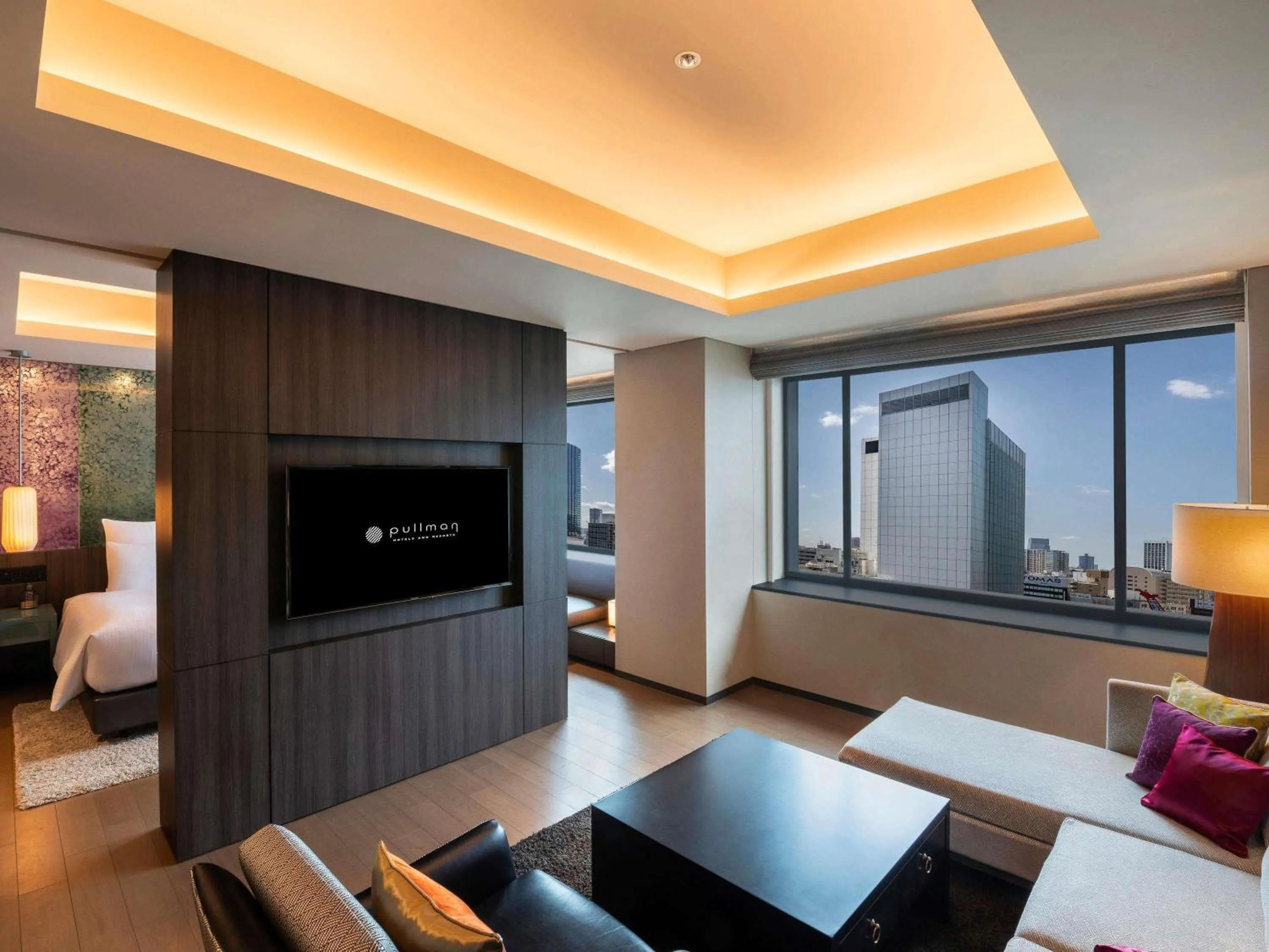 Photo of the whole room, Bed in Pullman Tokyo Tamachi