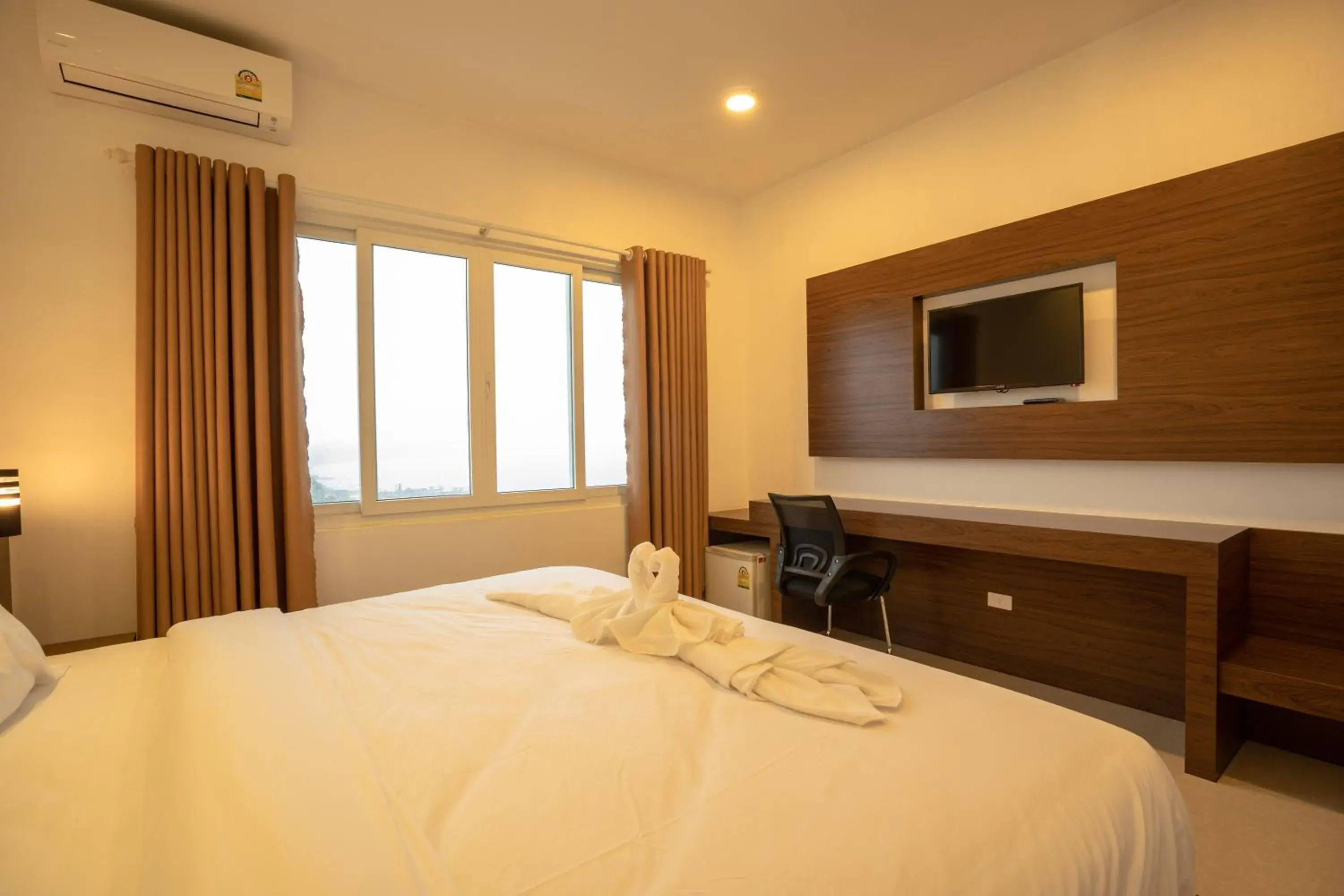 Photo of the whole room, Bed in Intouch Riverside Hotel Photo of the whole room, Bed in Intouch Riverside Hotel