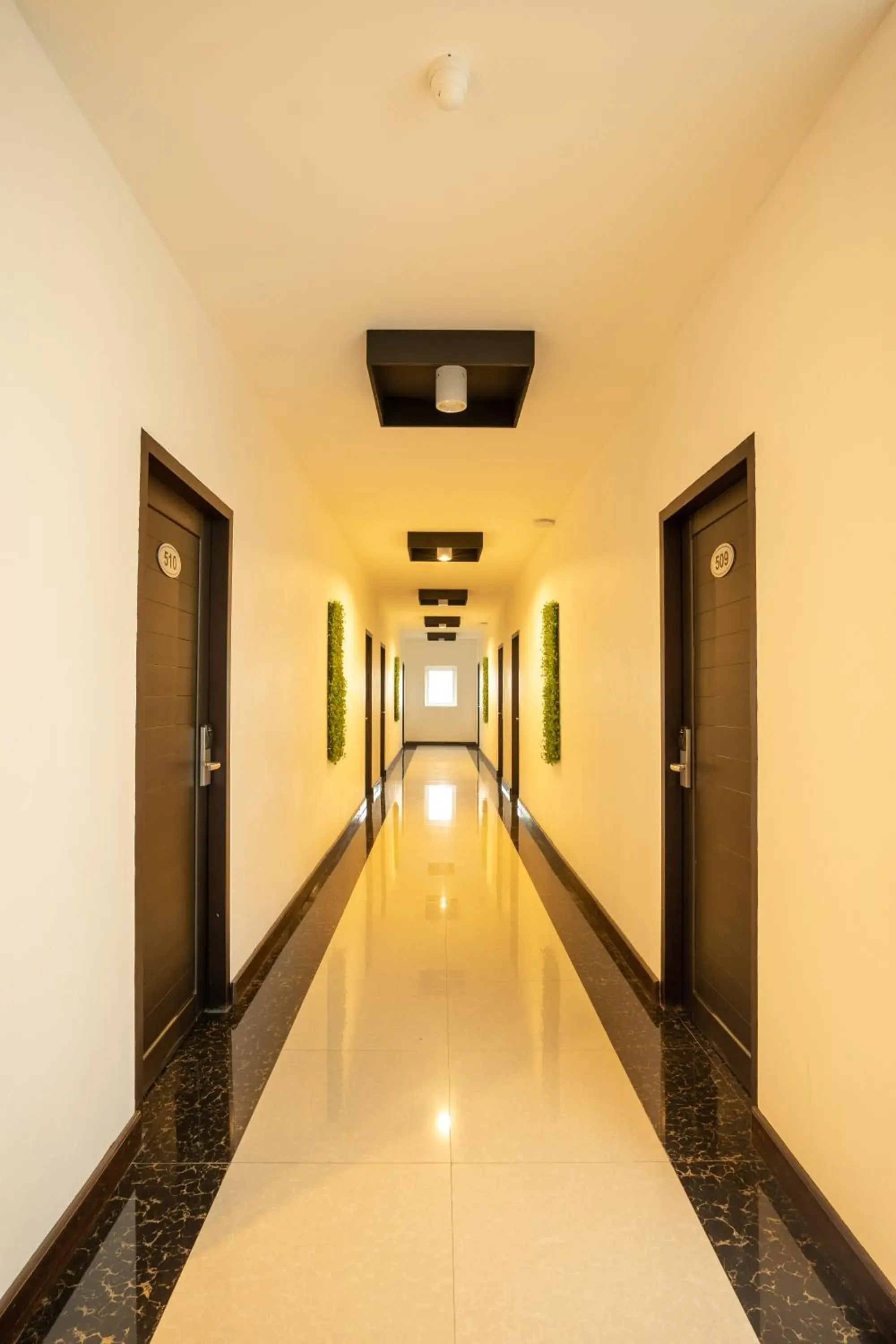 Property building in Intouch Riverside Hotel Property building in Intouch Riverside Hotel