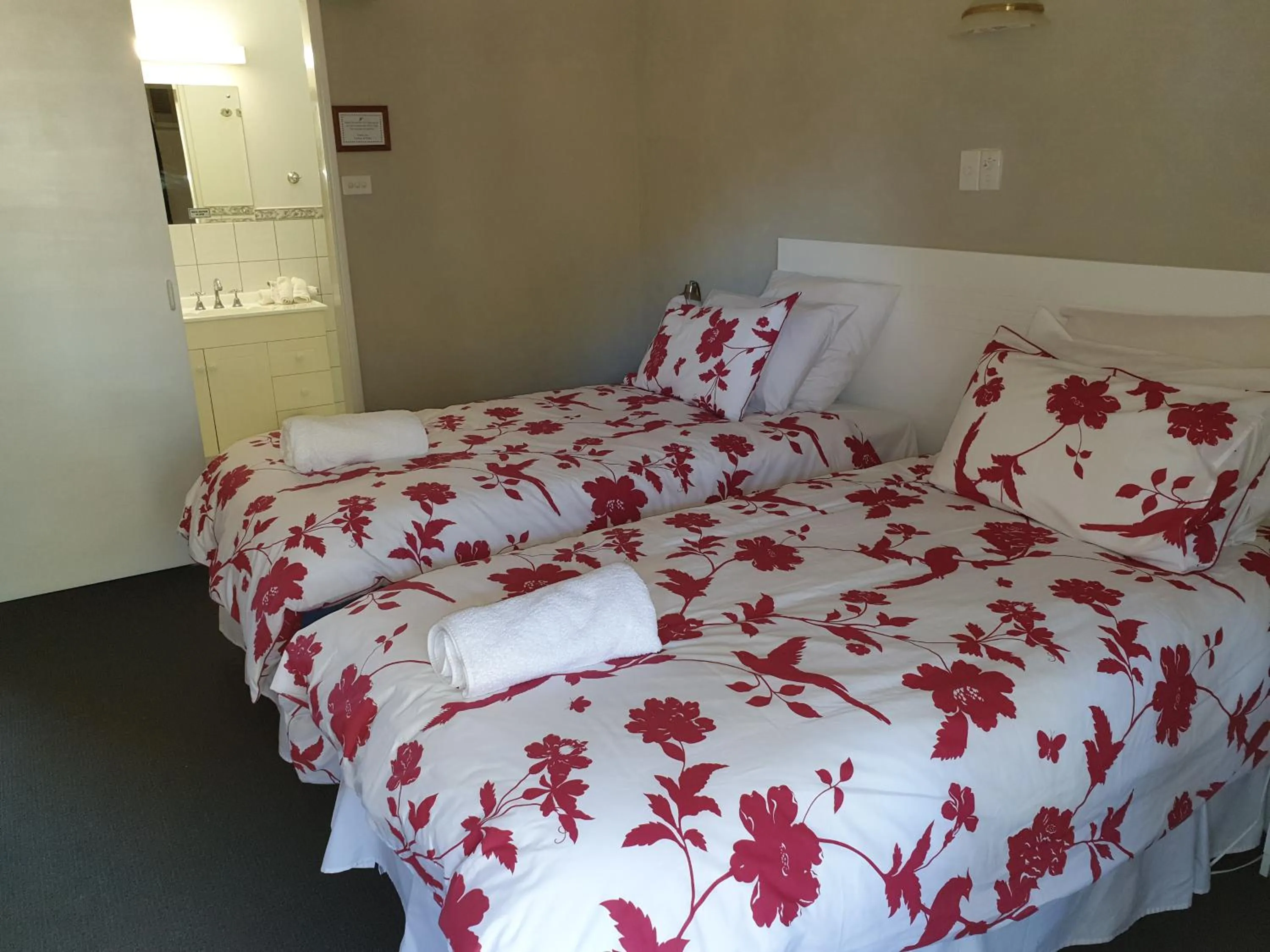 Bed in Pecan Hill BNB