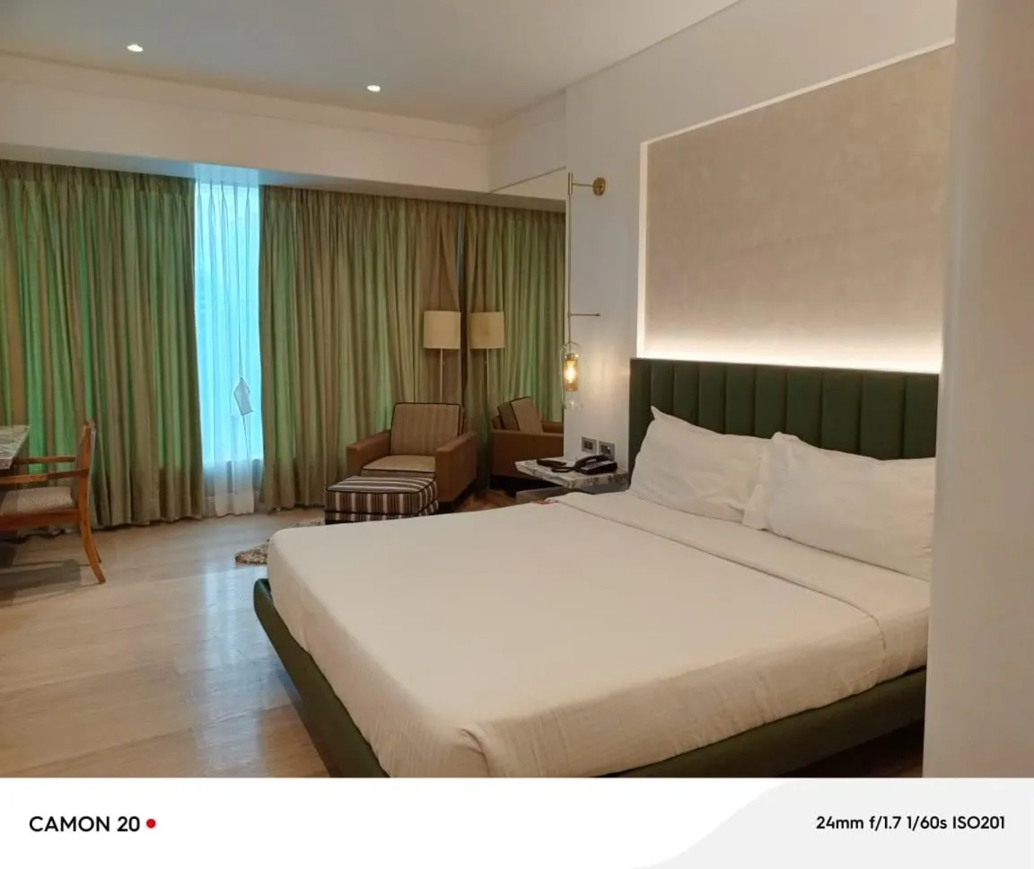 Bedroom, Bed in Mirage Hotel, Mumbai International Airport