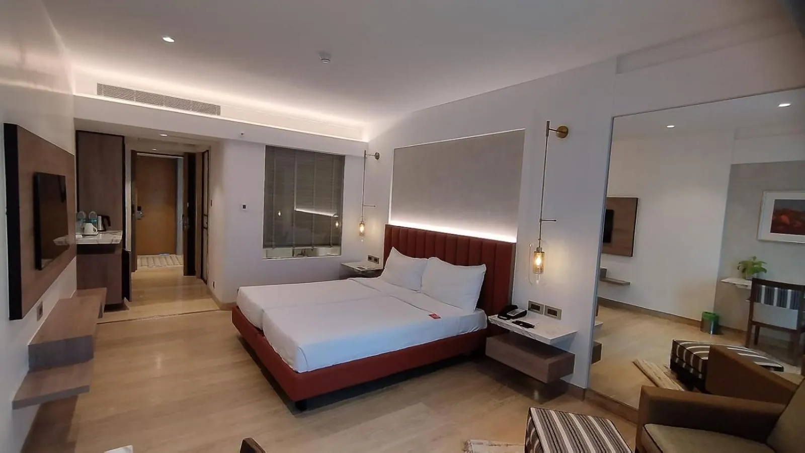 Living room, Bed in Mirage Hotel, Mumbai International Airport