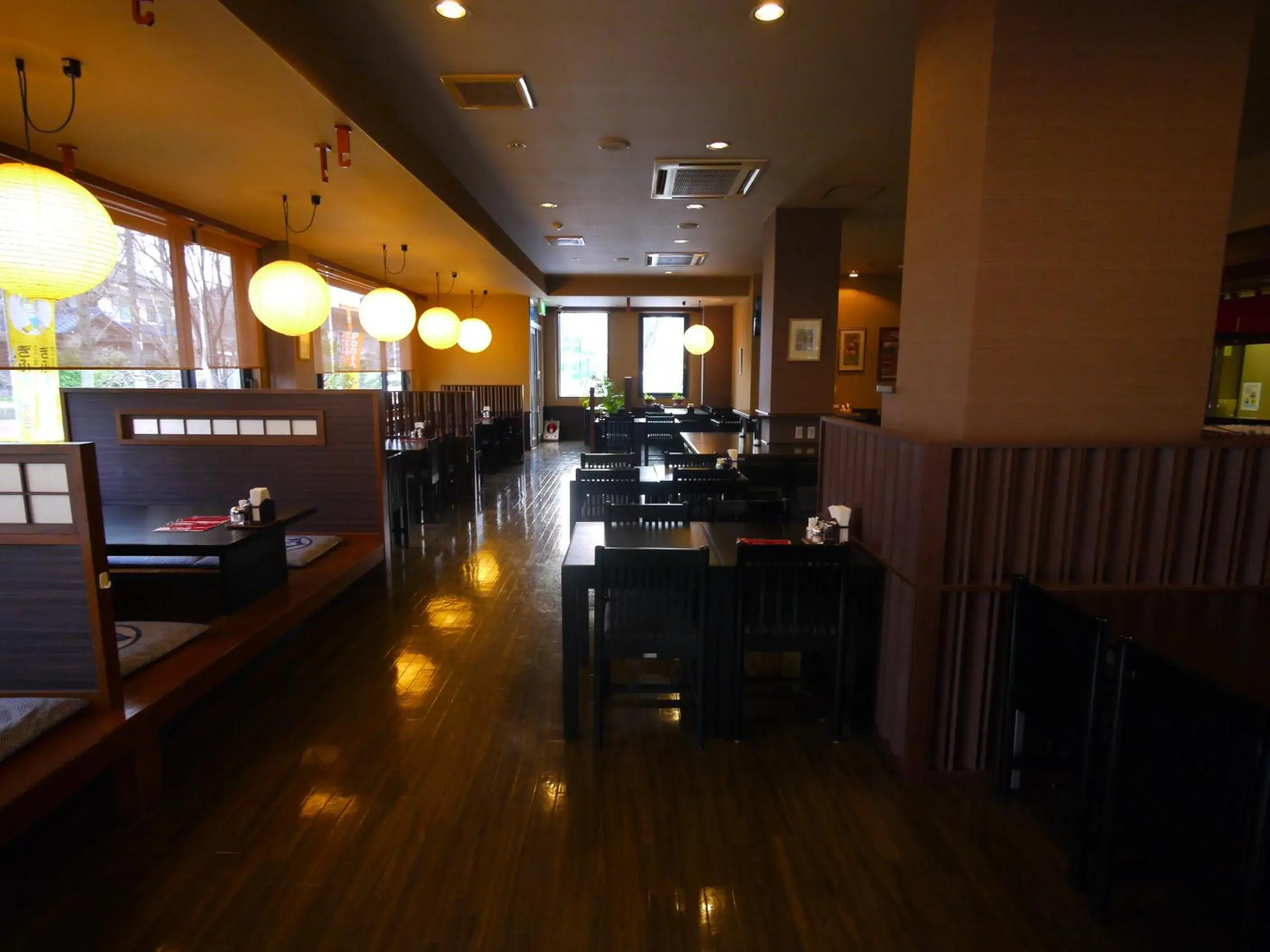 Restaurant/places to eat in Hotel Route-Inn Kakamigahara Restaurant/places to eat in Hotel Route-Inn Kakamigahara