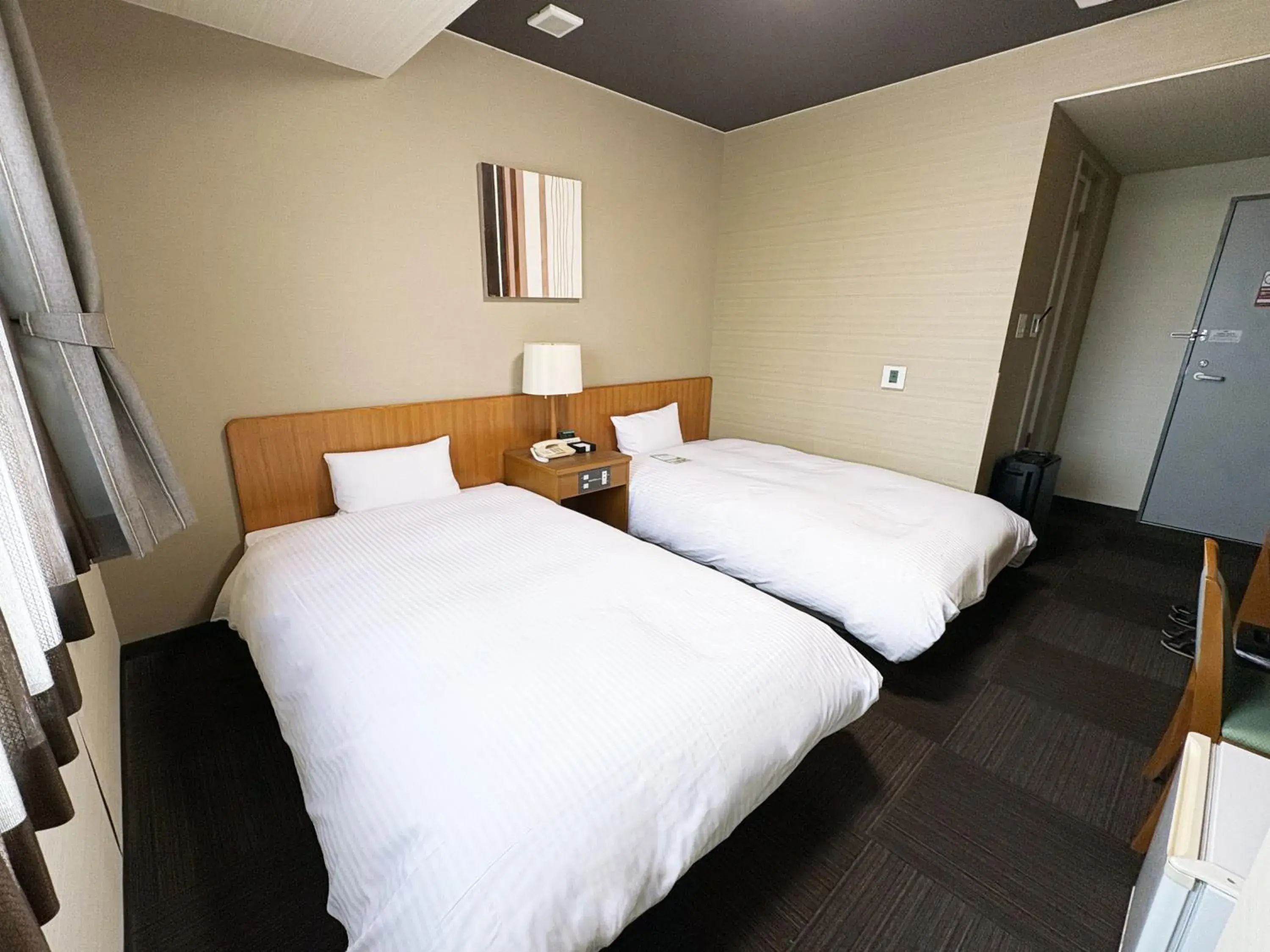 Twin Room - single occupancy - Non-Smoking in Hotel Route-Inn Kani Twin Room - single occupancy - Non-Smoking in Hotel Route-Inn Kani