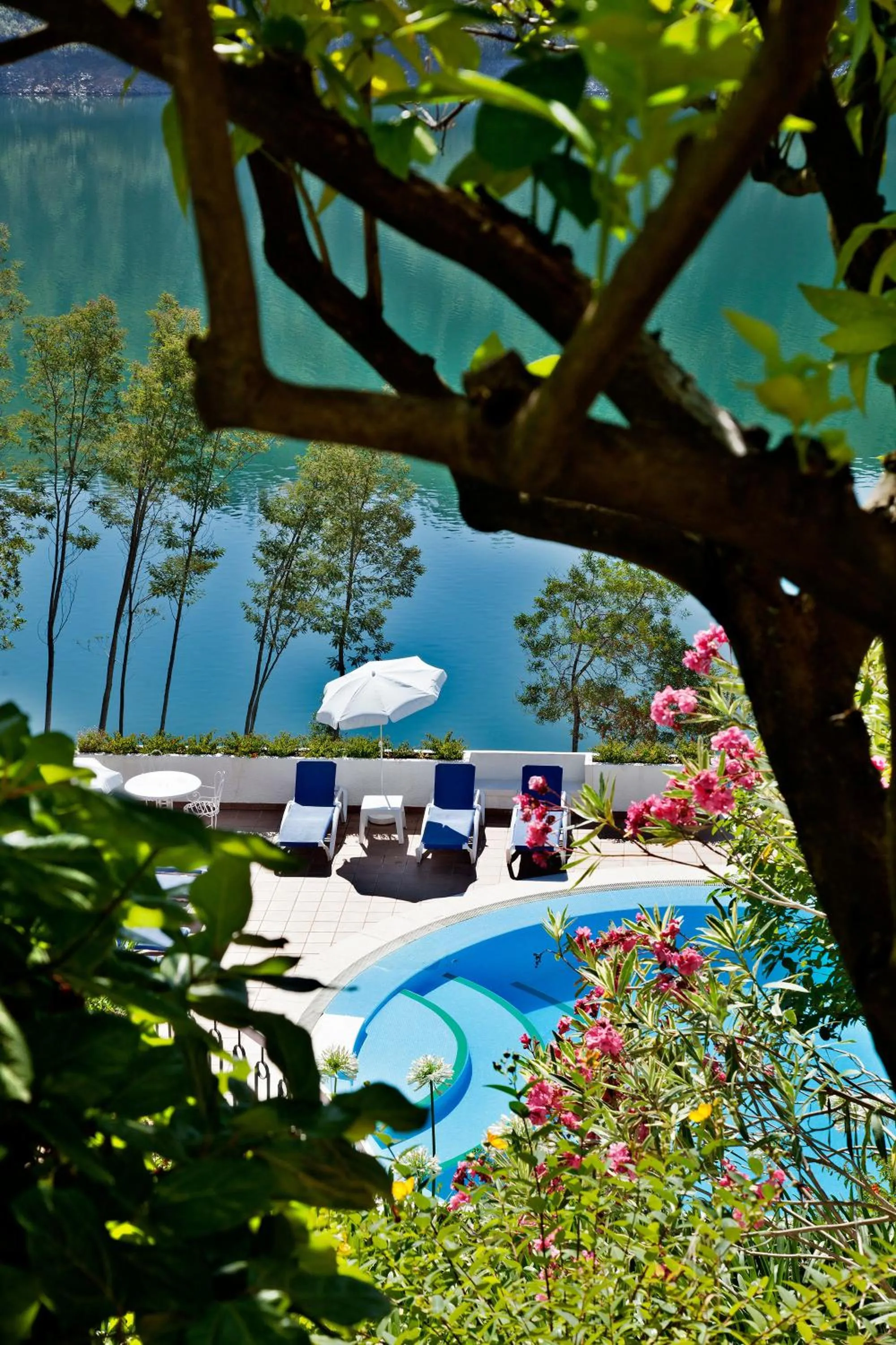 Swimming pool in Lago Azul Eco Hotel