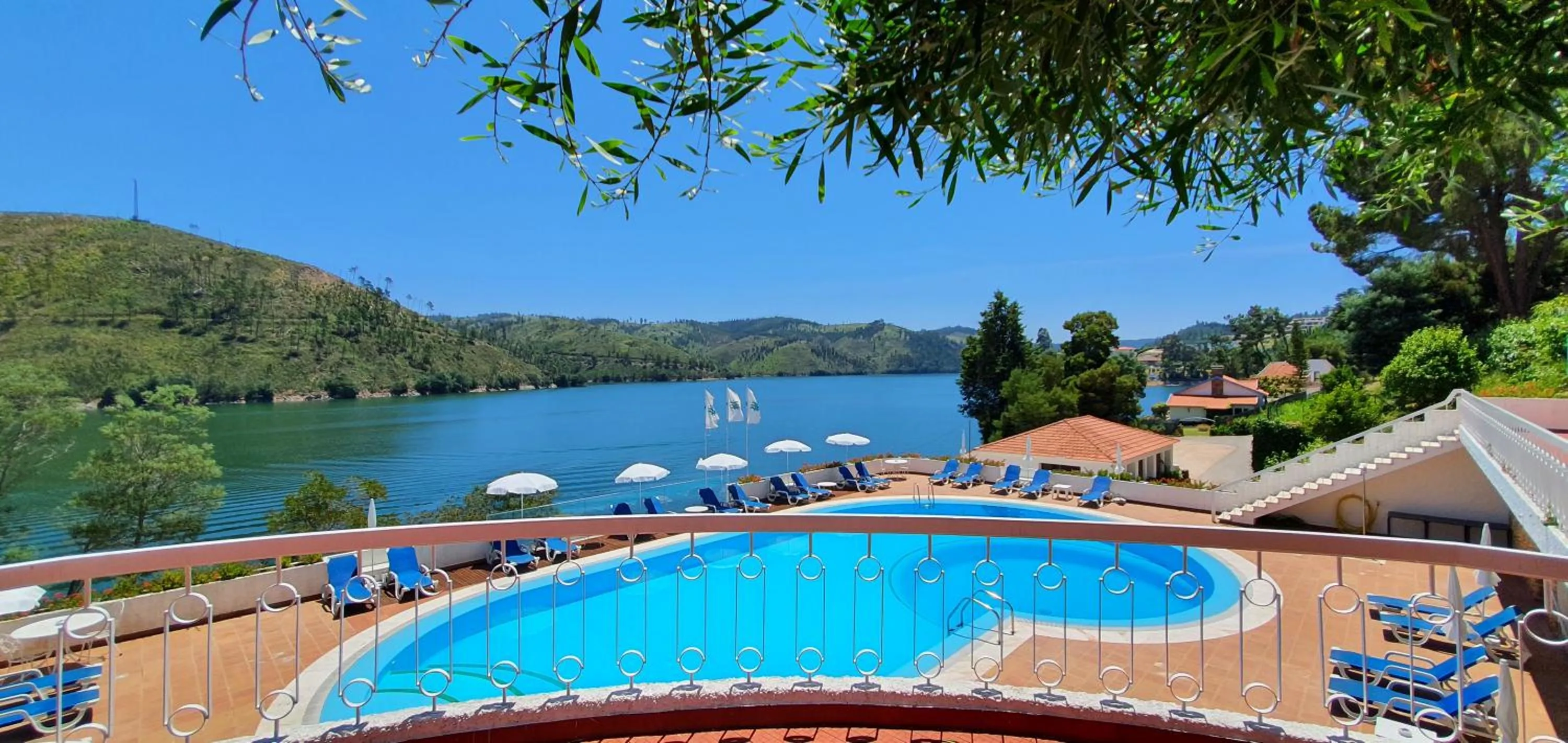Swimming pool in Lago Azul Eco Hotel