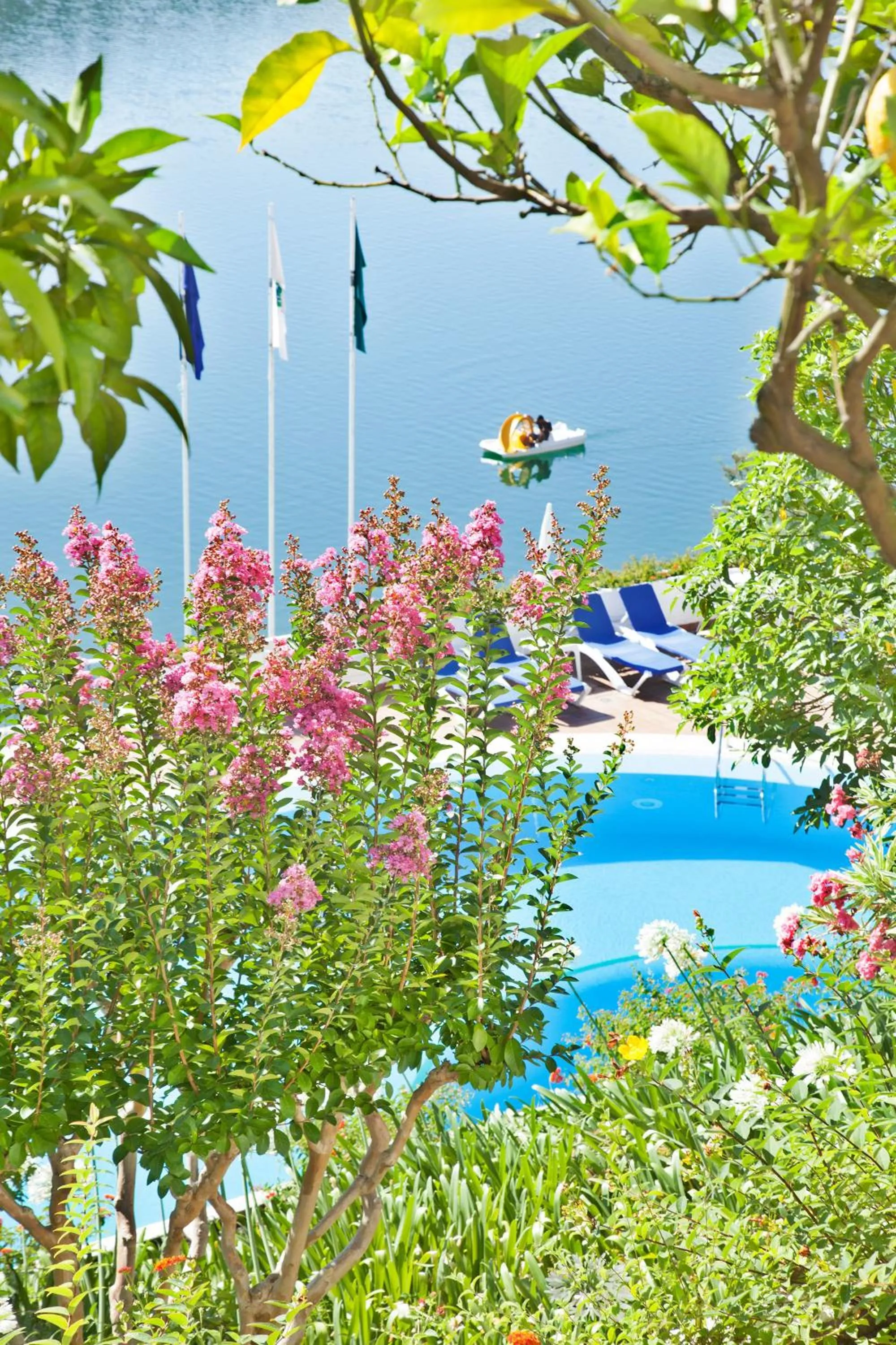 Entertainment in Lago Azul Eco Hotel