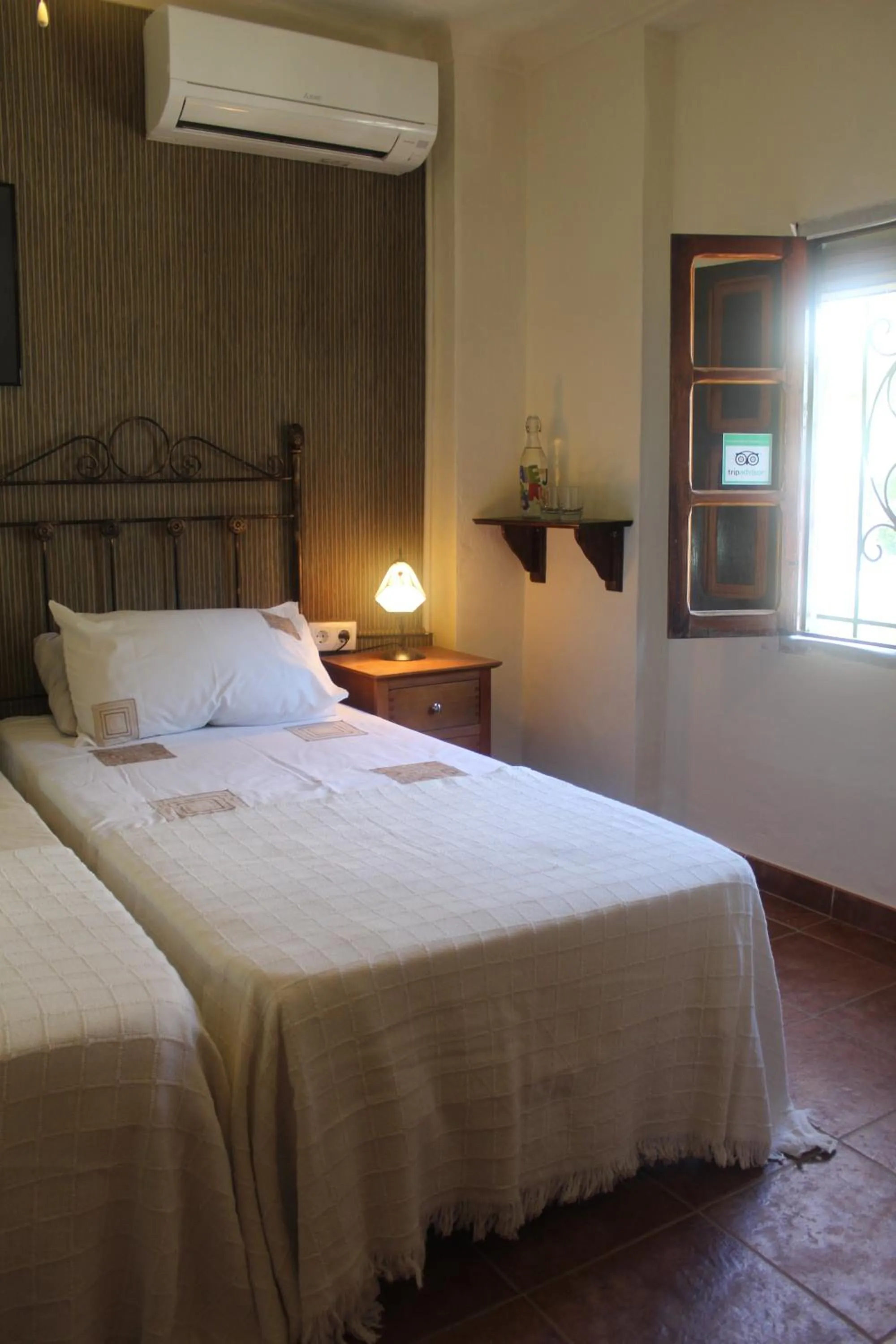 Decorative detail, Bed in Casa La Nuez