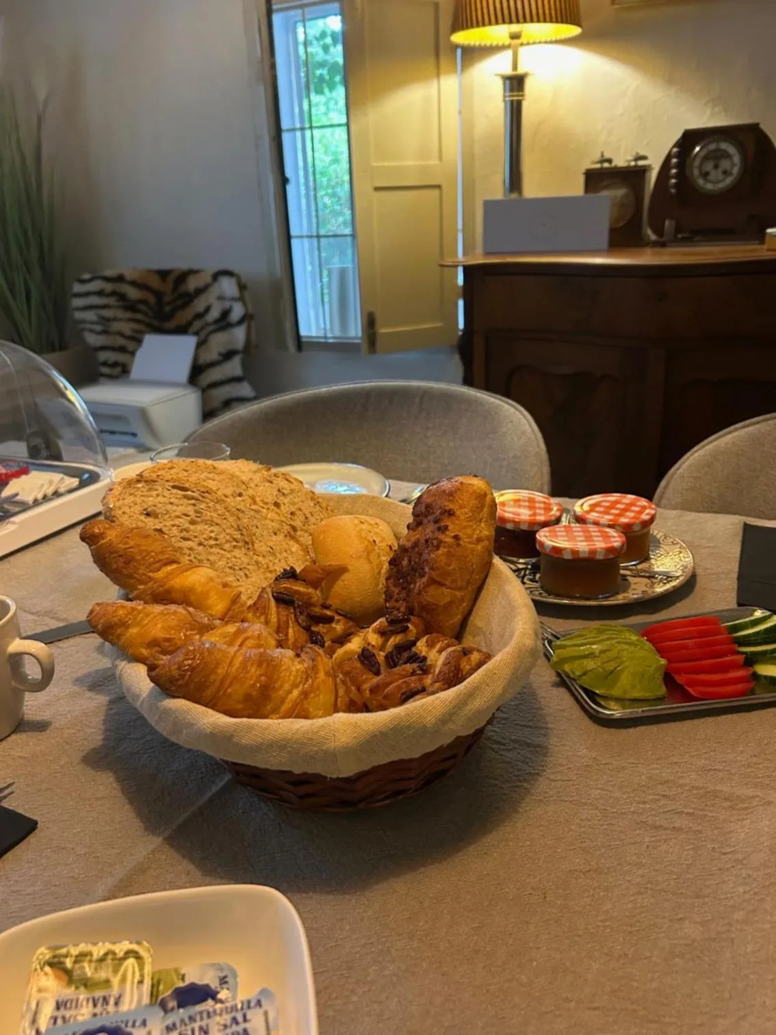 Breakfast in Casa La Nuez