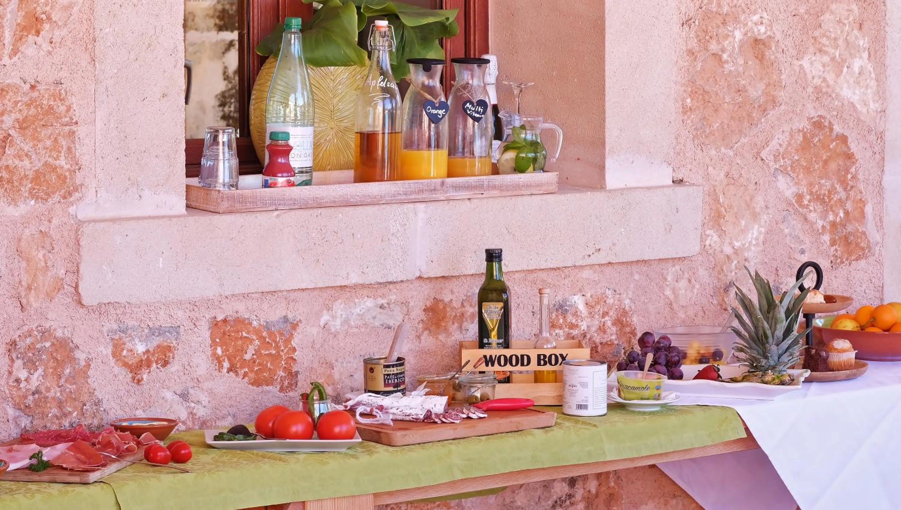 Buffet breakfast in Villa Sampoli - Agroturismo Son Sampoli - Adults only