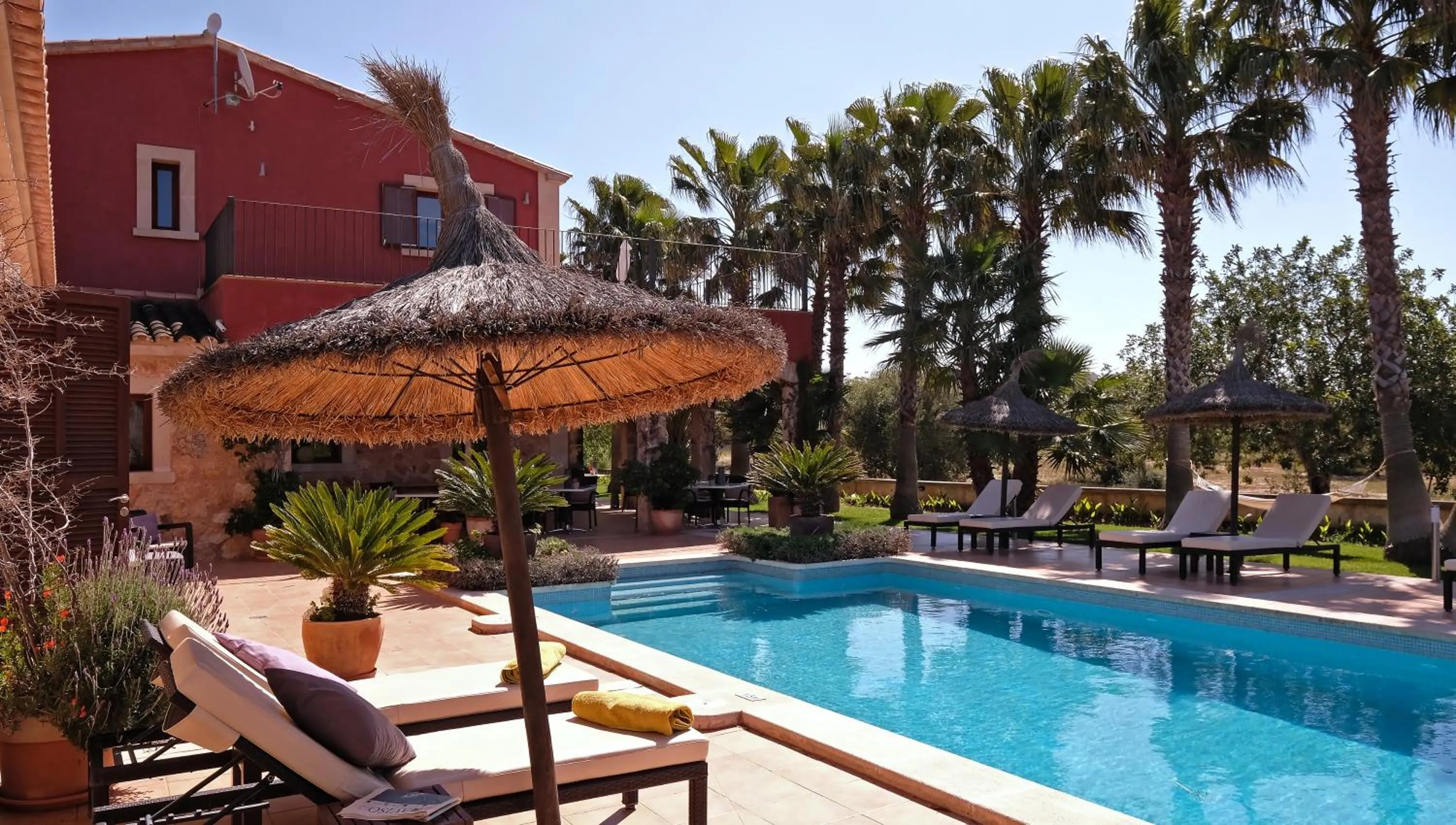 Property building, Swimming Pool in Villa Sampoli - Agroturismo Son Sampoli - Adults only