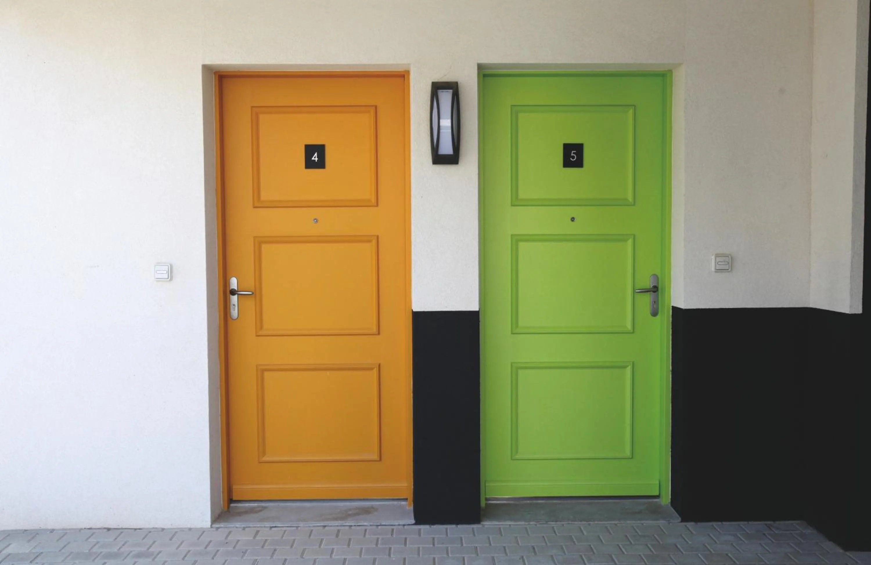 Facade/entrance in Résidence Les Portes d'Espagne