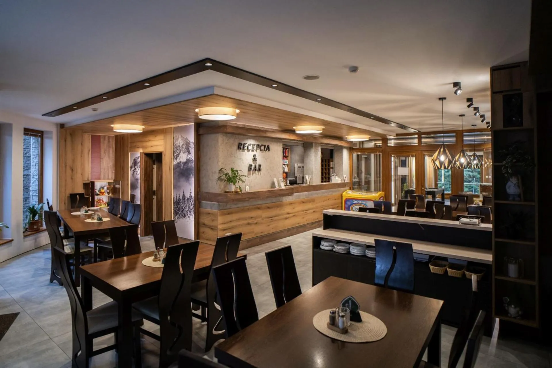 Lobby or reception in Apartmánový dom Fatrapark 1 s Wellness - Hlavná recepcia