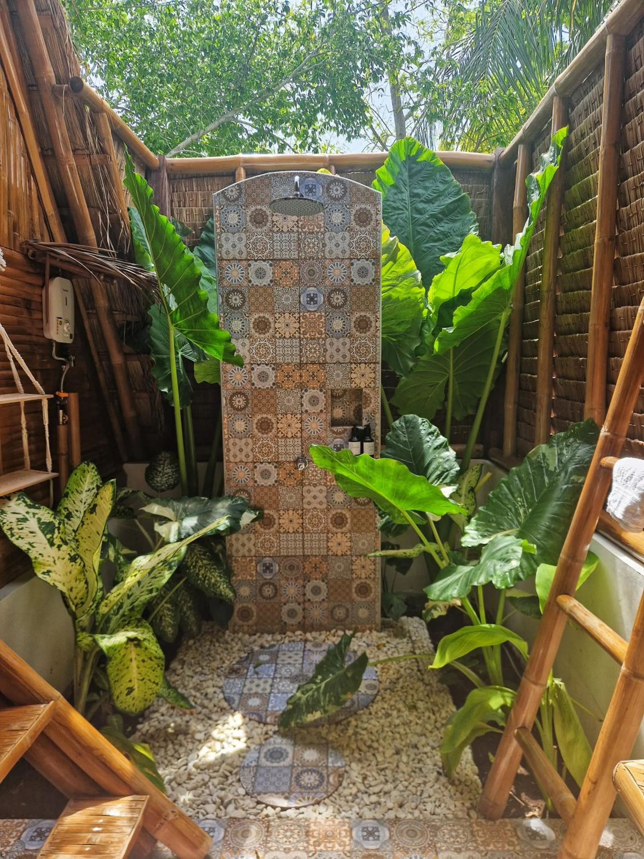 Shower in Tongo Hill Cottages