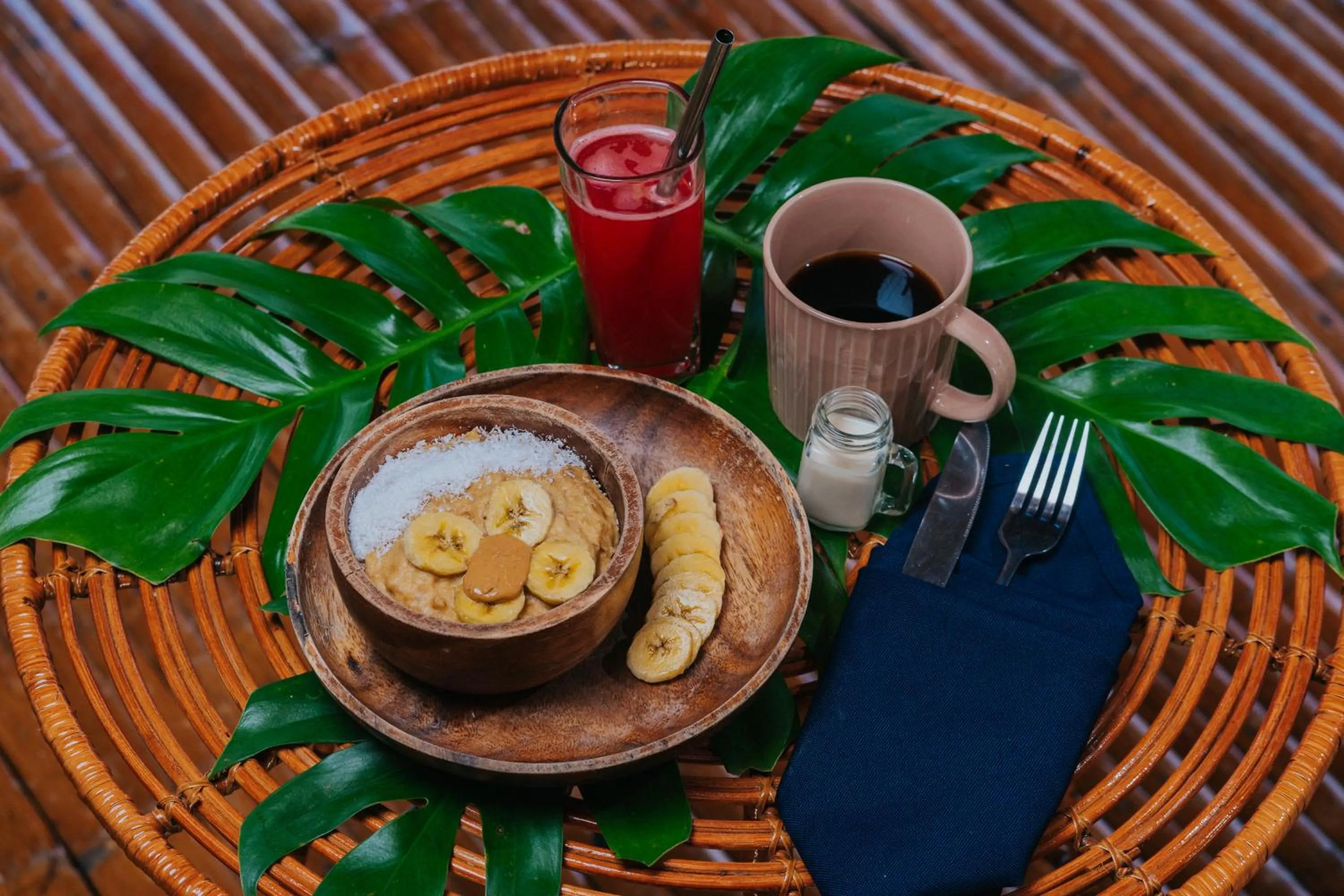 Food and drinks in Tongo Hill Cottages