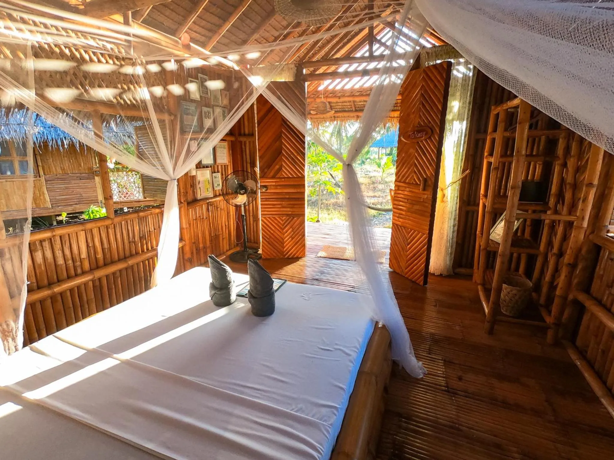 Bed in Tongo Hill Cottages