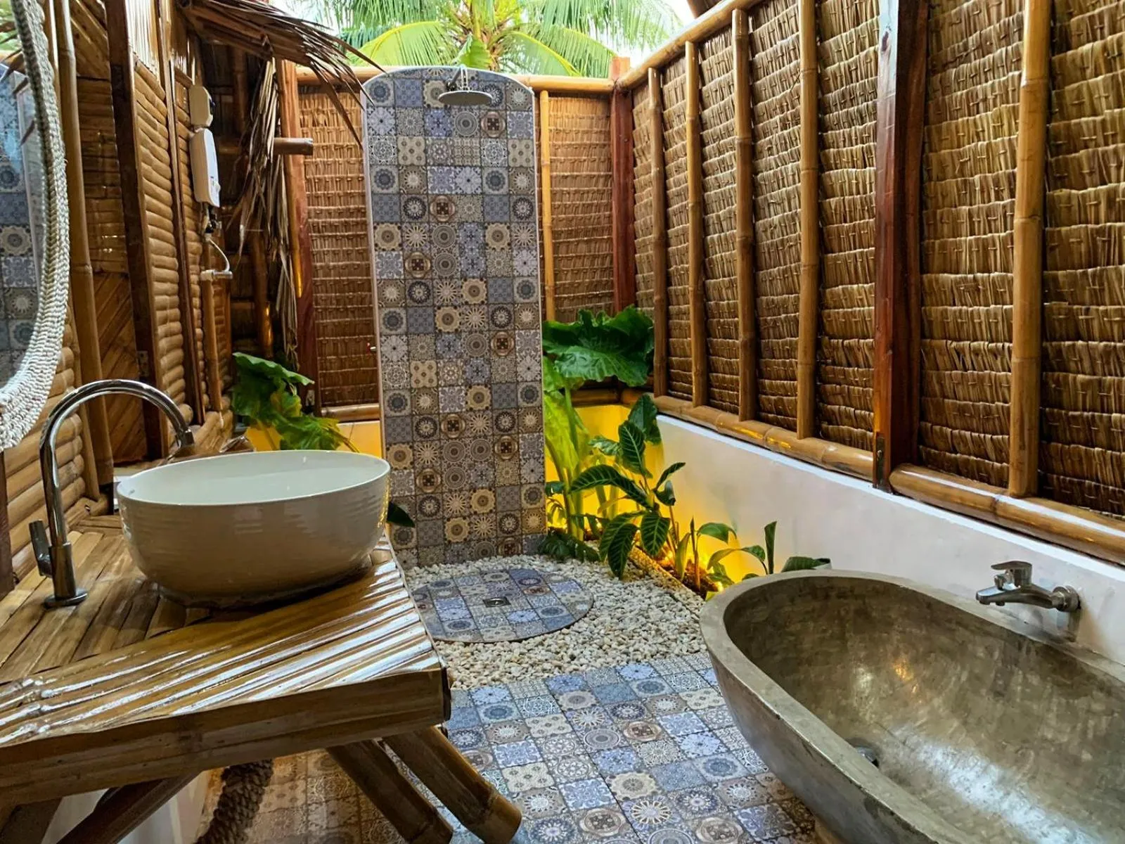 Shower in Tongo Hill Cottages