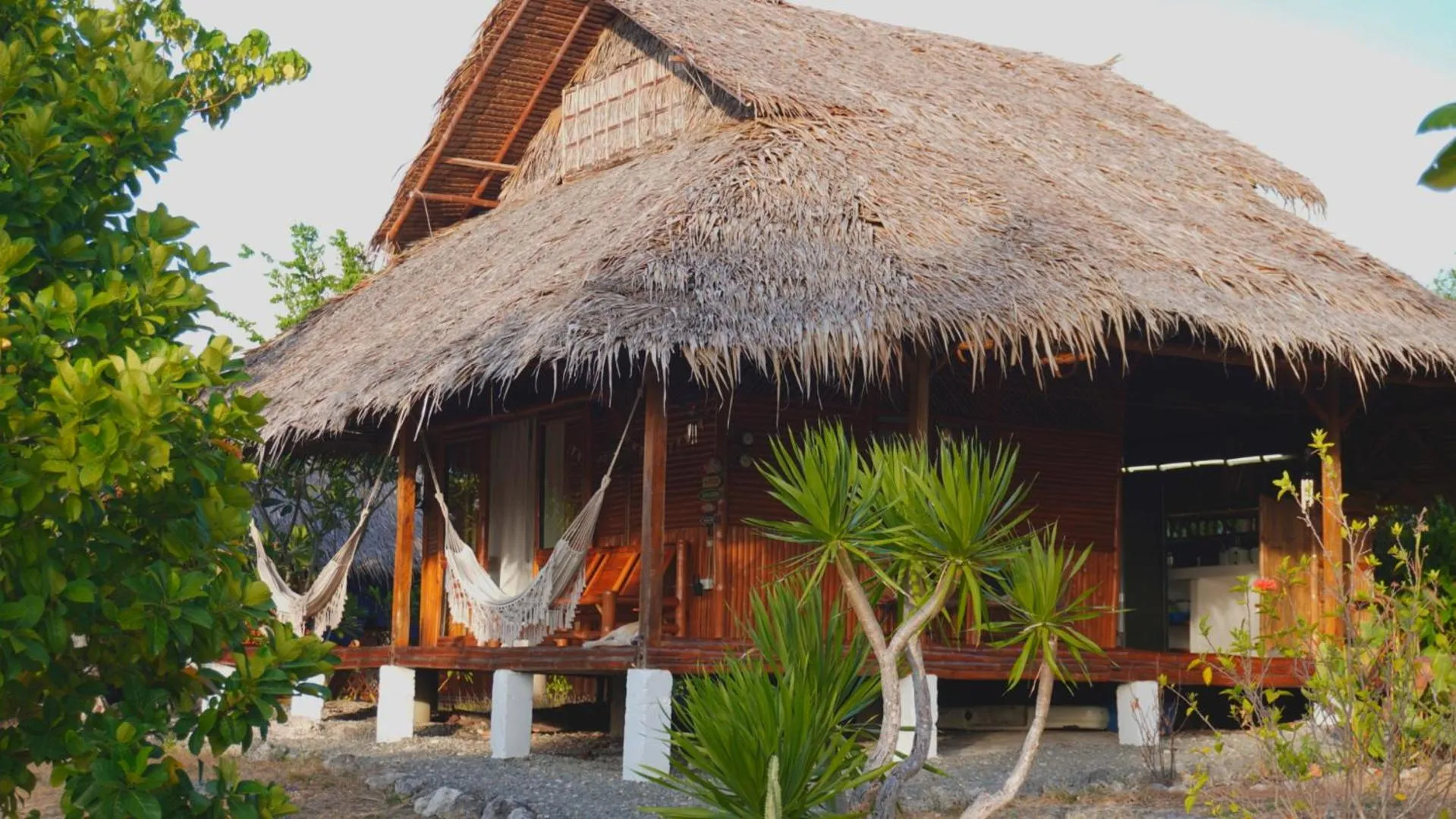 Property building in Tongo Hill Cottages