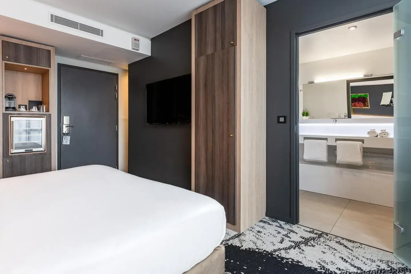 Bed in Hôtel B55 Bed in Hôtel B55